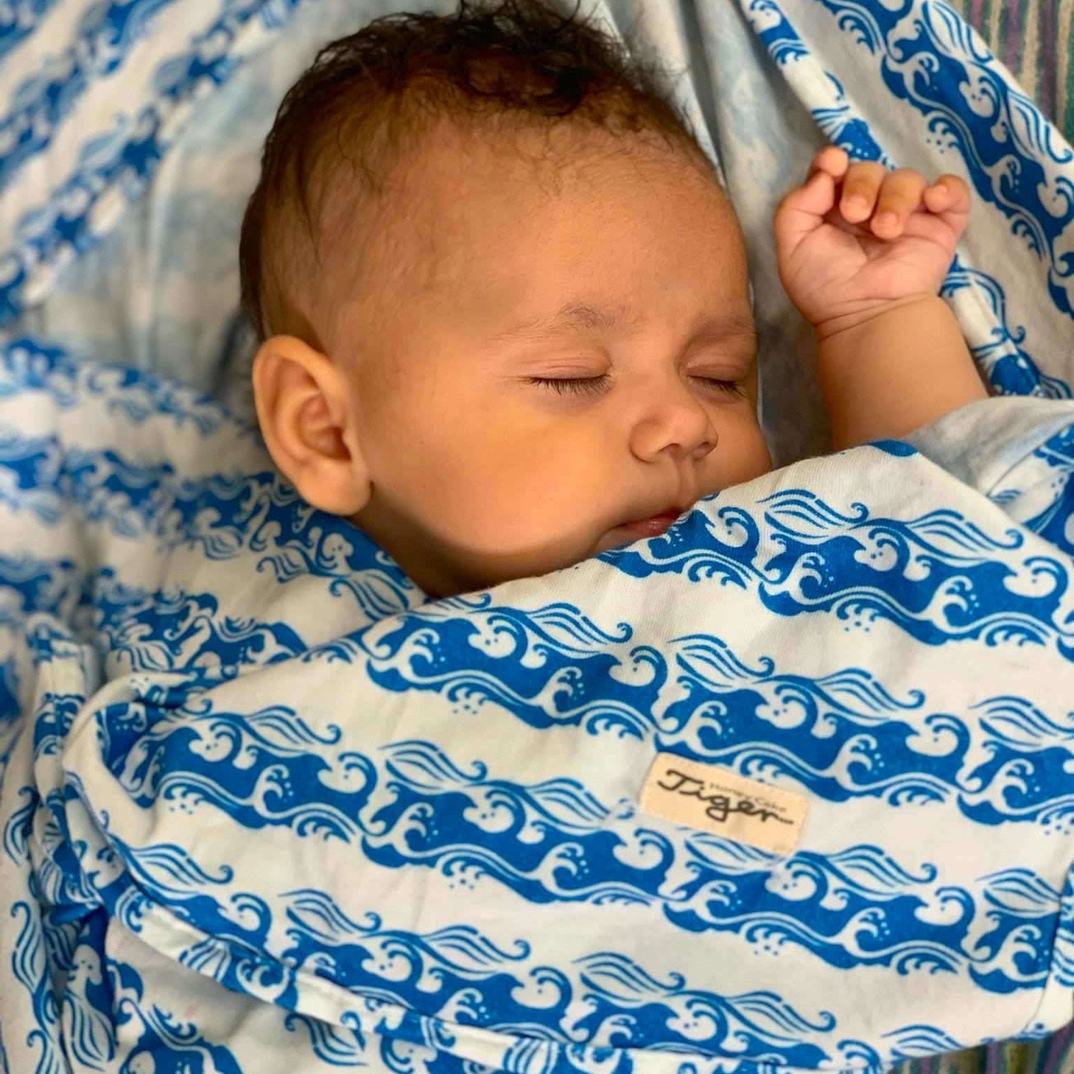 Baby Blanket (Hello Fun Wave)