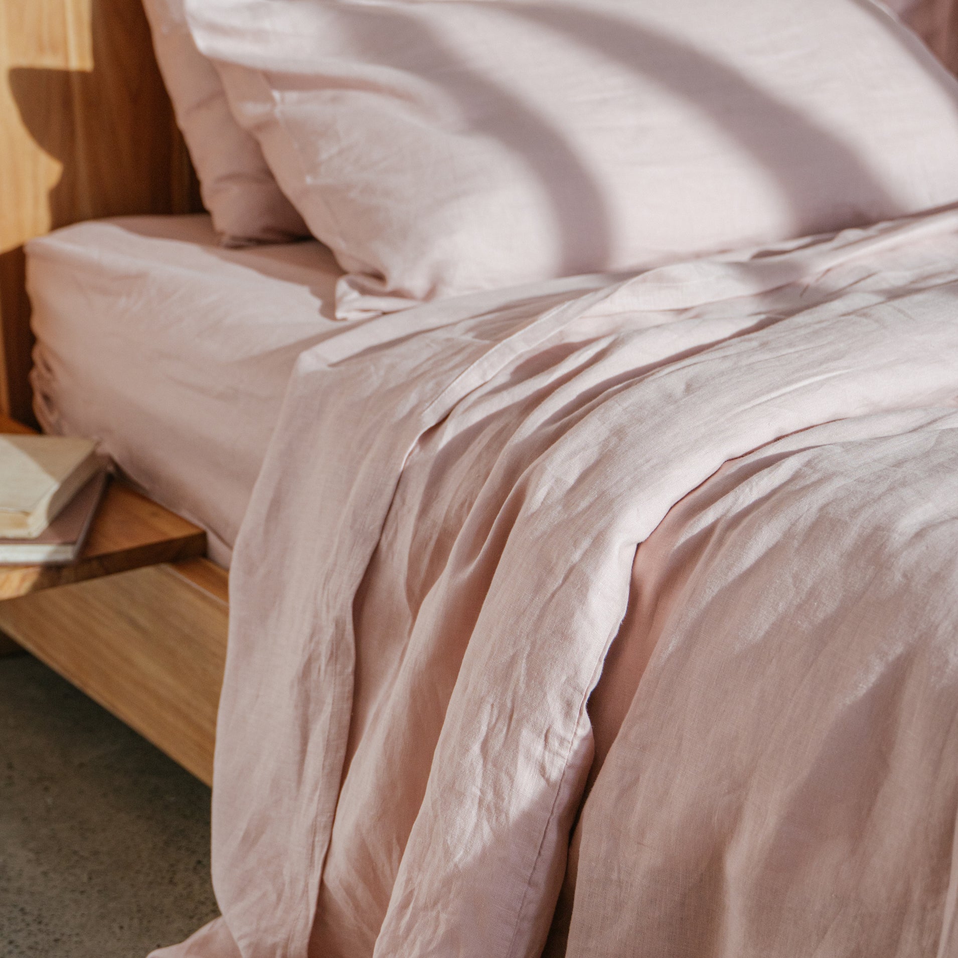 Linen Bedding Set (Fawn)