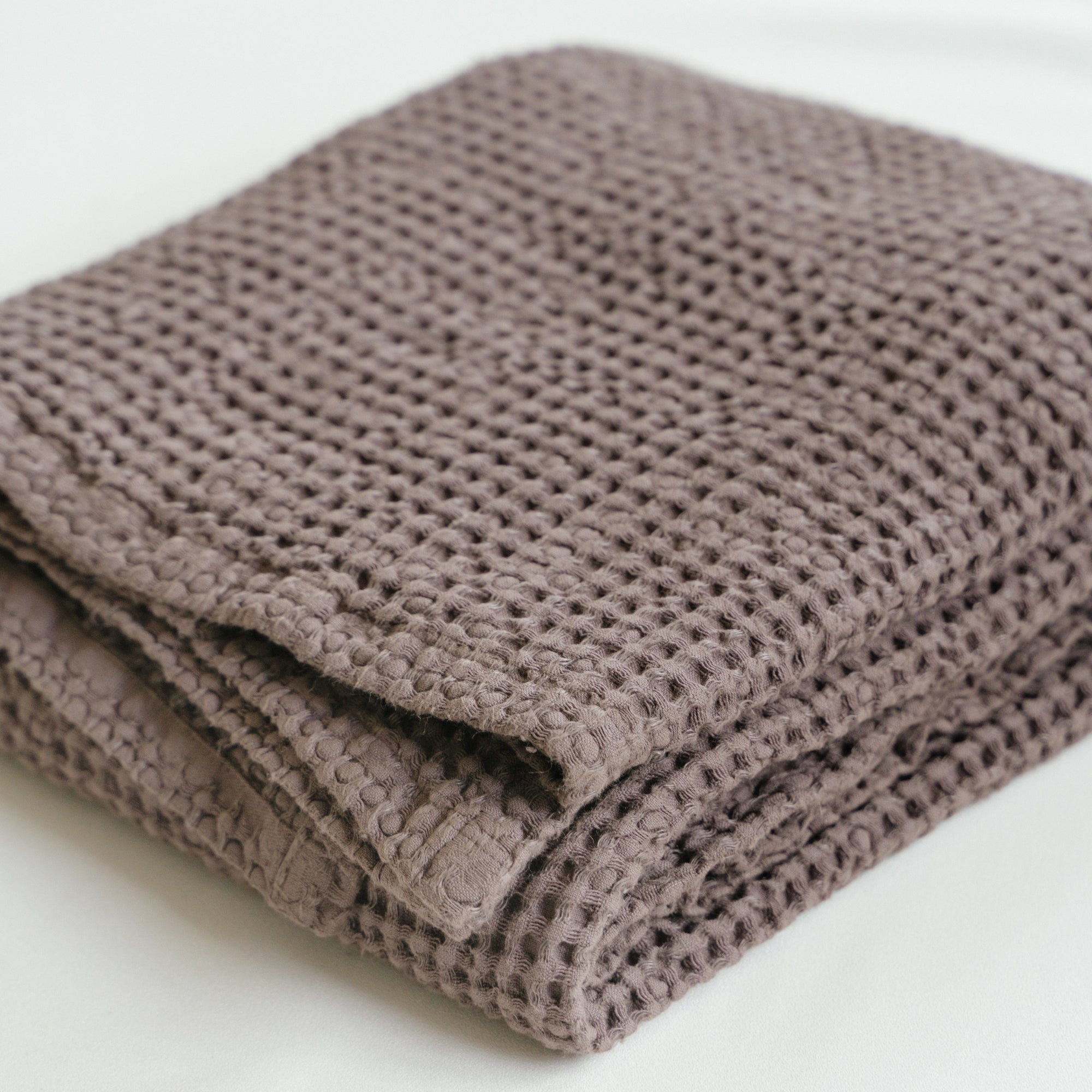 Linen Waffle Blanket (Taupe)