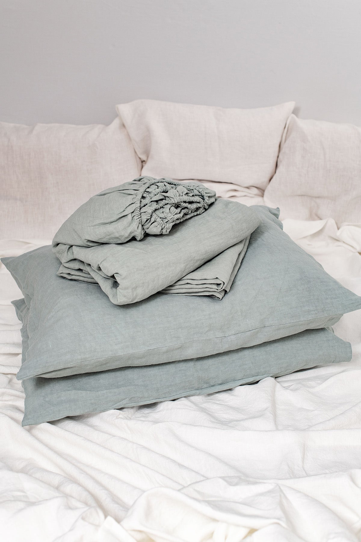 Linen Sheet Set (Sage Green)