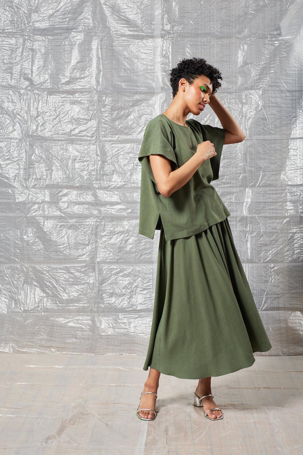 Cropped Split Tee (Sage)