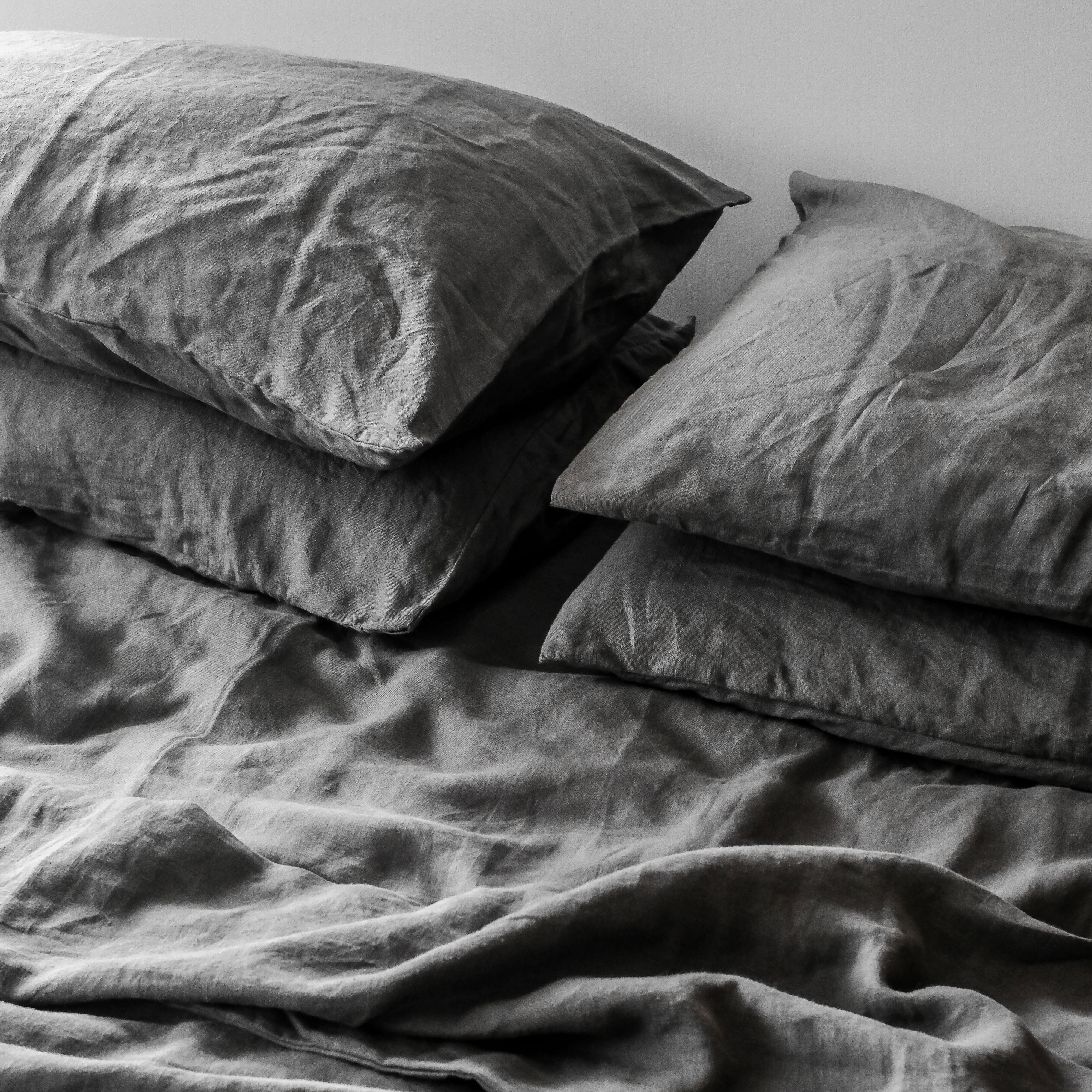 Linen Sheet Set (Charcoal)