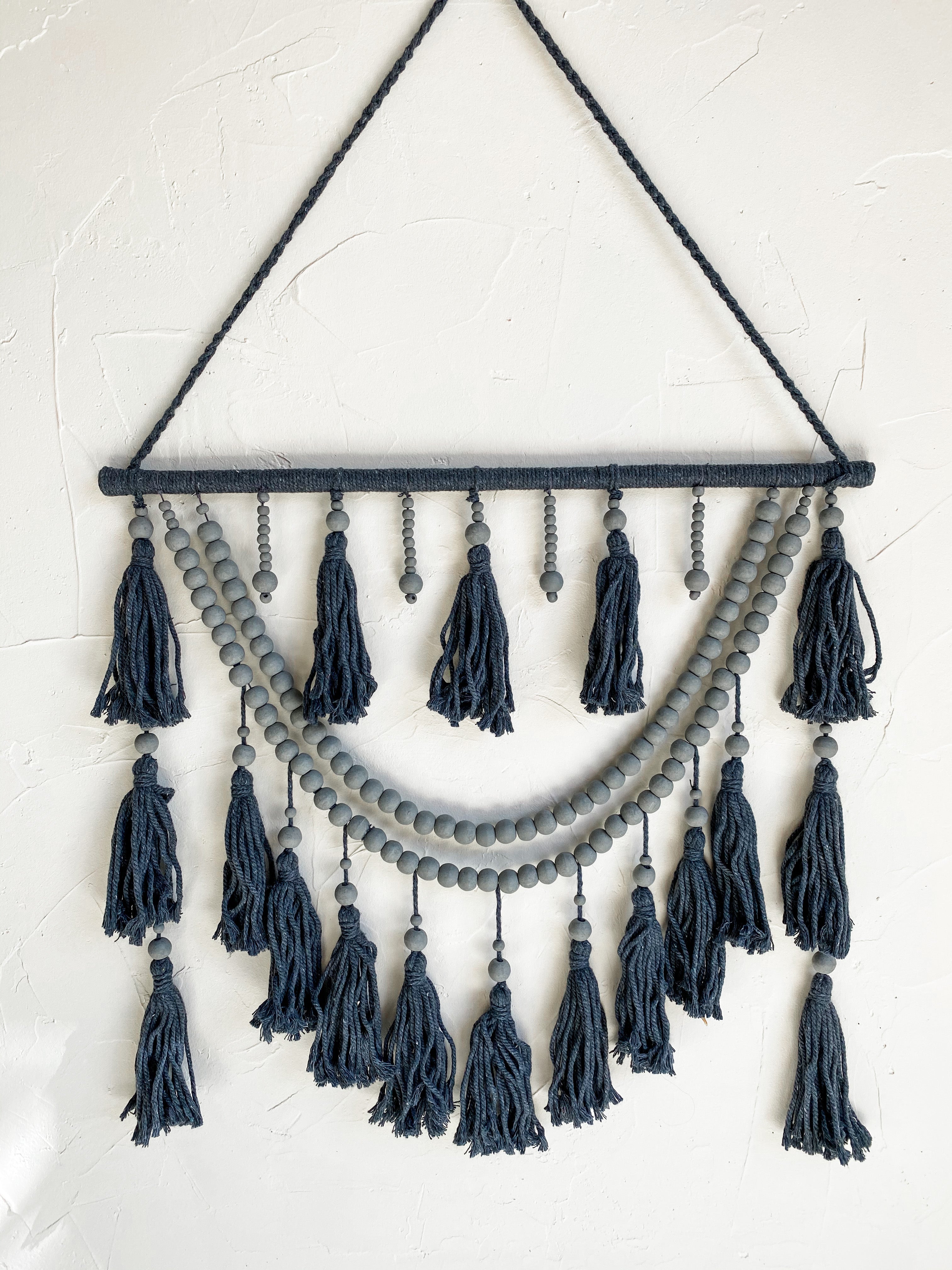 Ulu Tassel Wall Hanging (Charcoal)