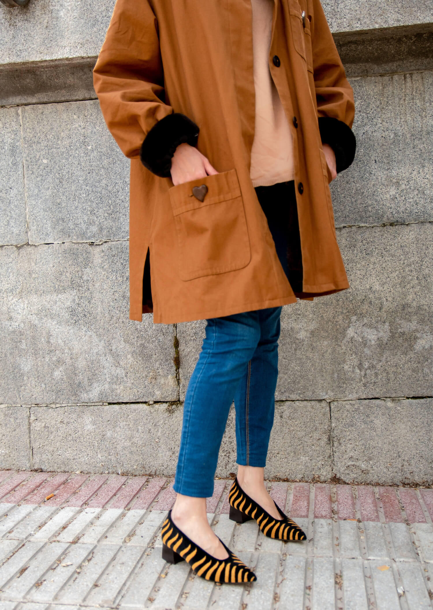 Félin Noir Midi