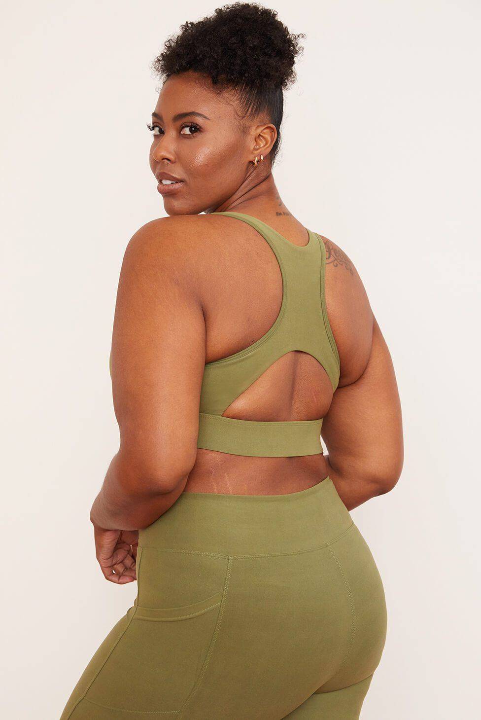 Racerback Bra (Eucalyptus) Tops Wolven