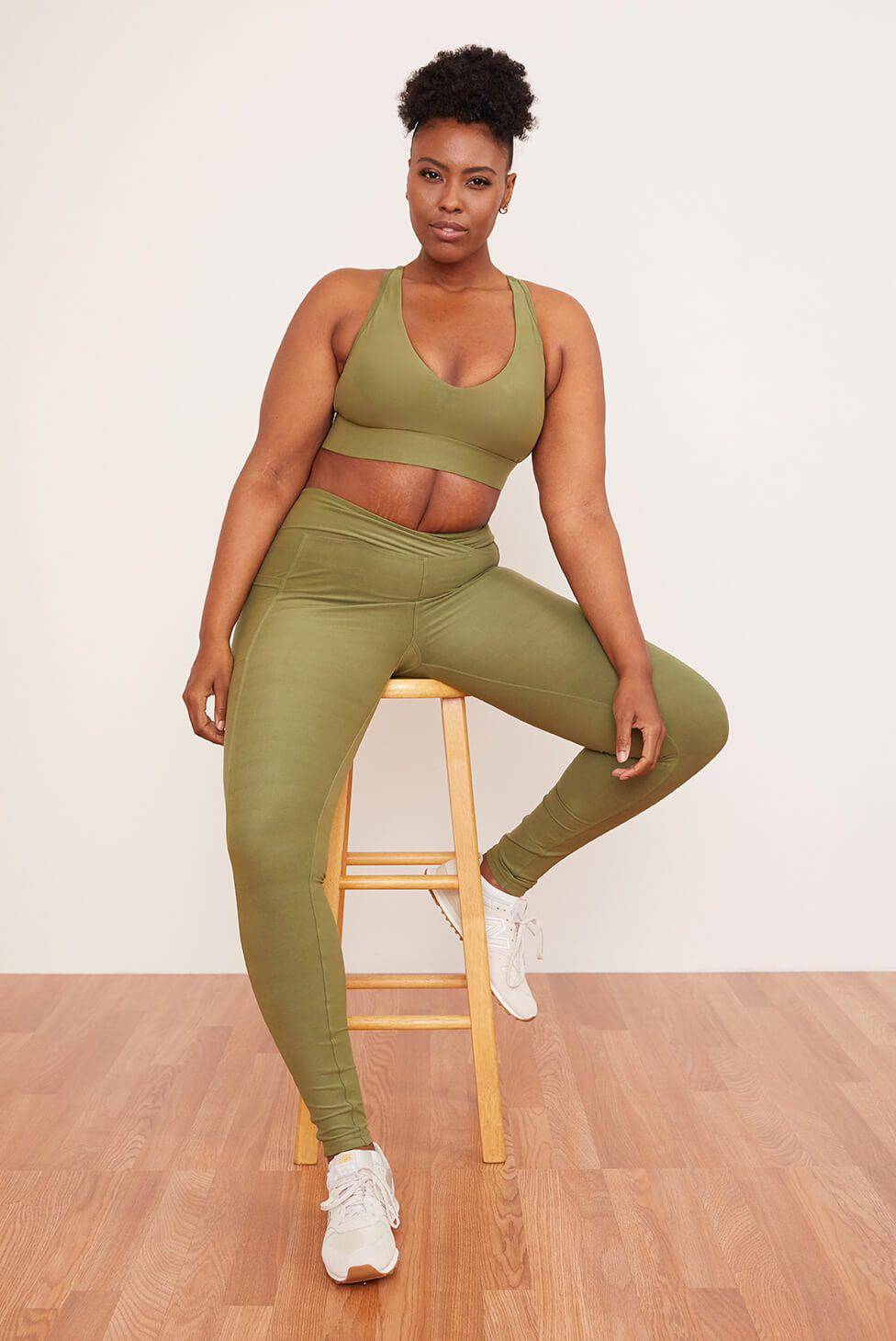 Racerback Bra (Eucalyptus) Tops Wolven