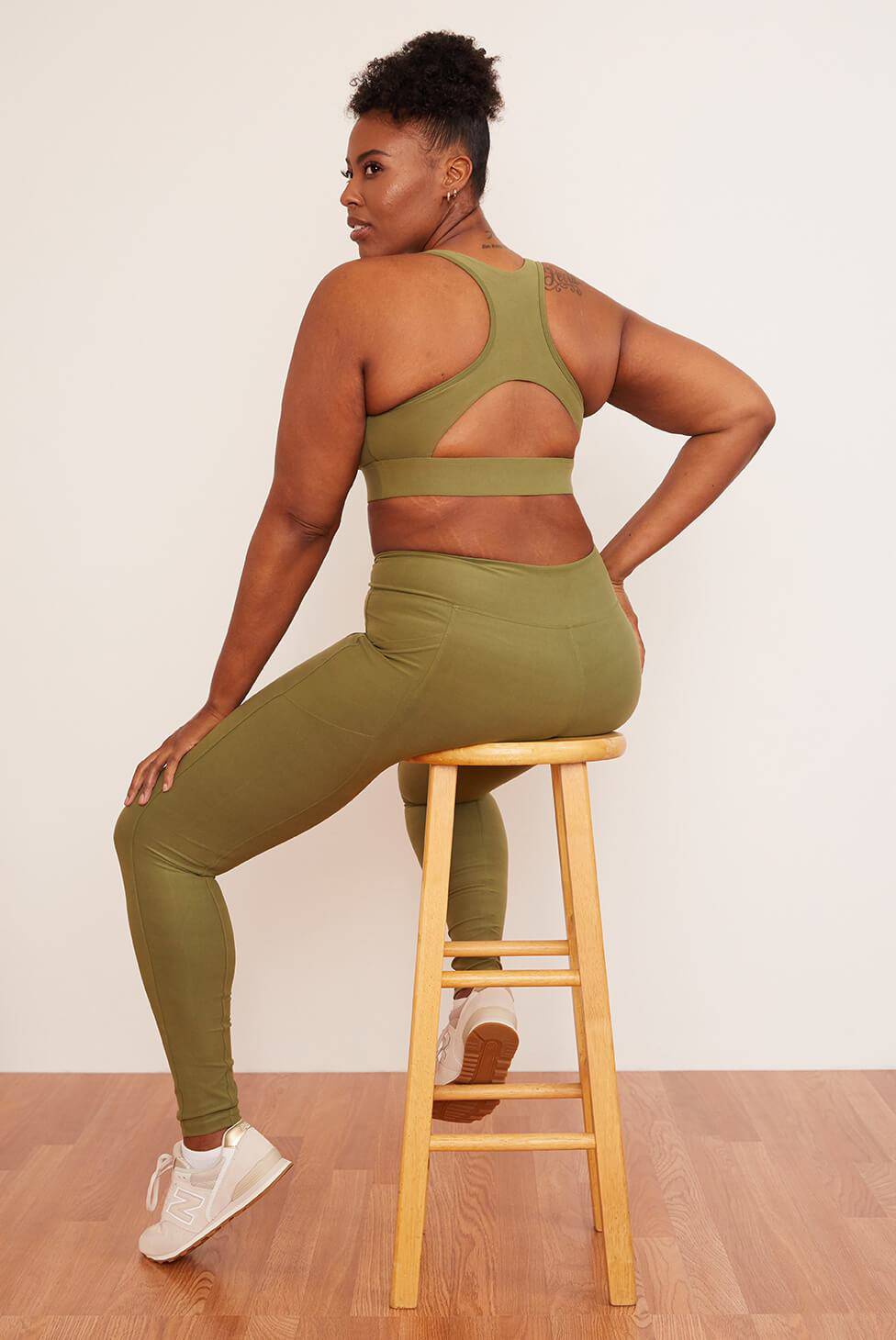 Racerback Bra (Eucalyptus) Tops Wolven