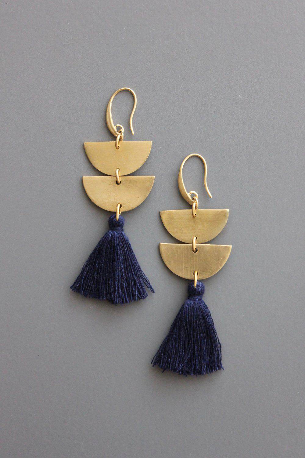 RYLE28 - Consciously