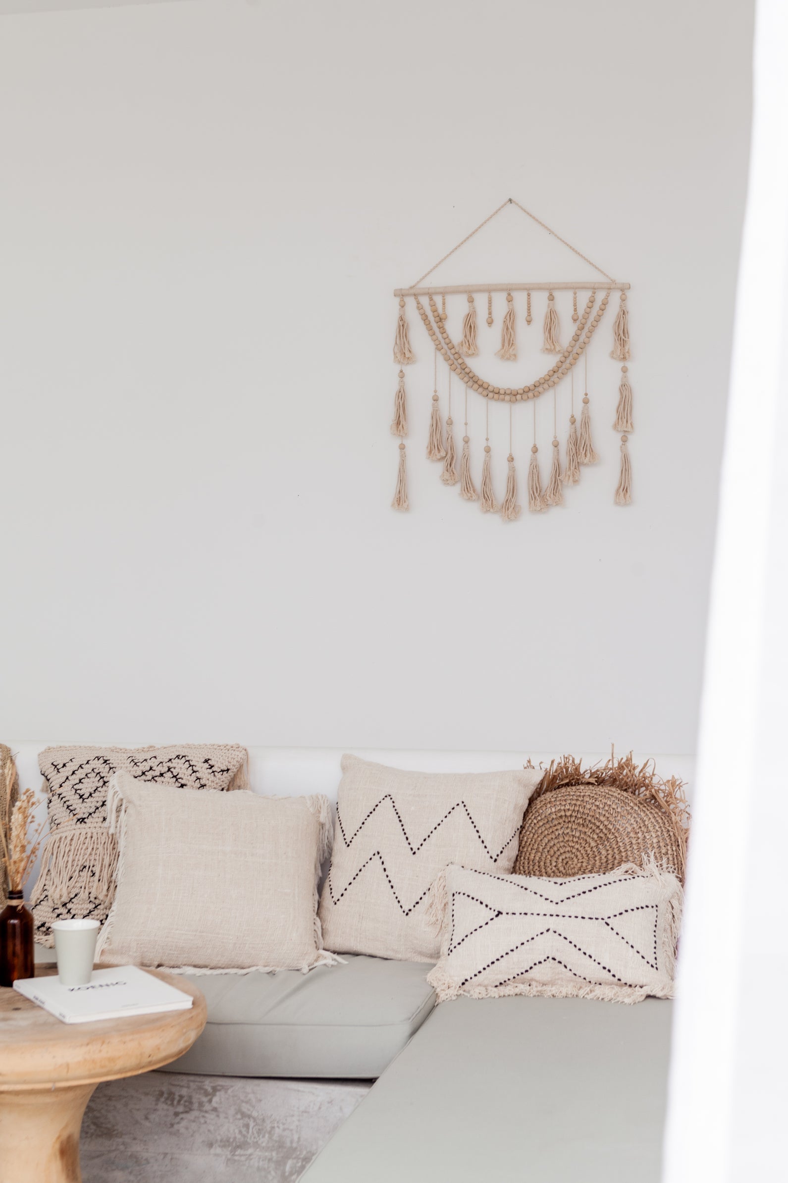 Ulu Tassel Wall Hanging (Natural)