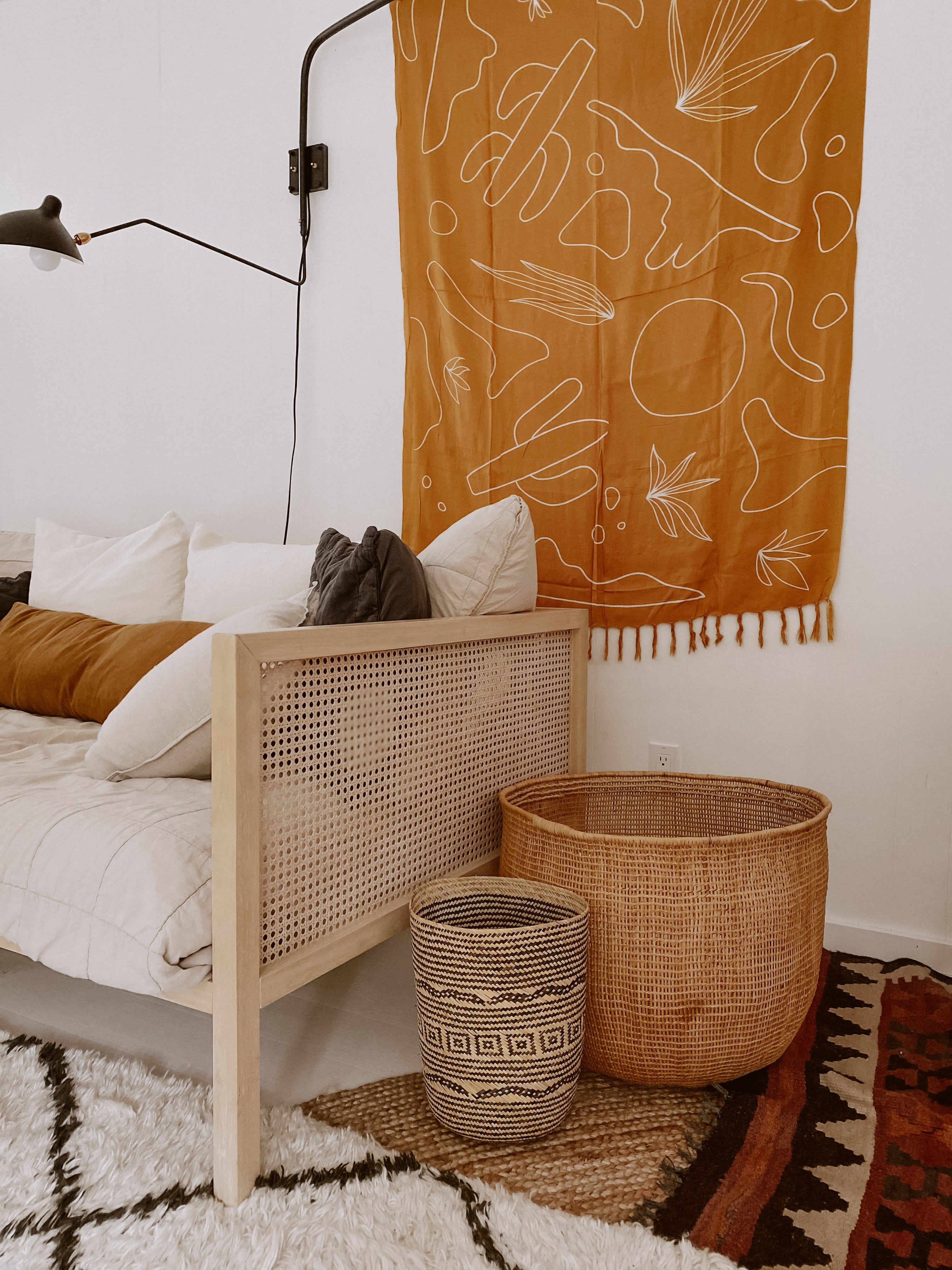Praya Basket (Black Motif)
