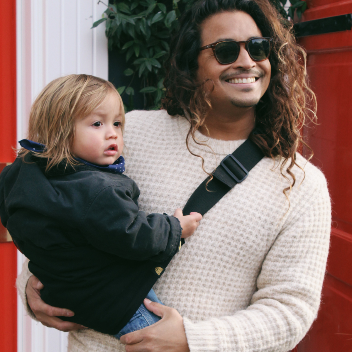 Toddler Carrier (Black)