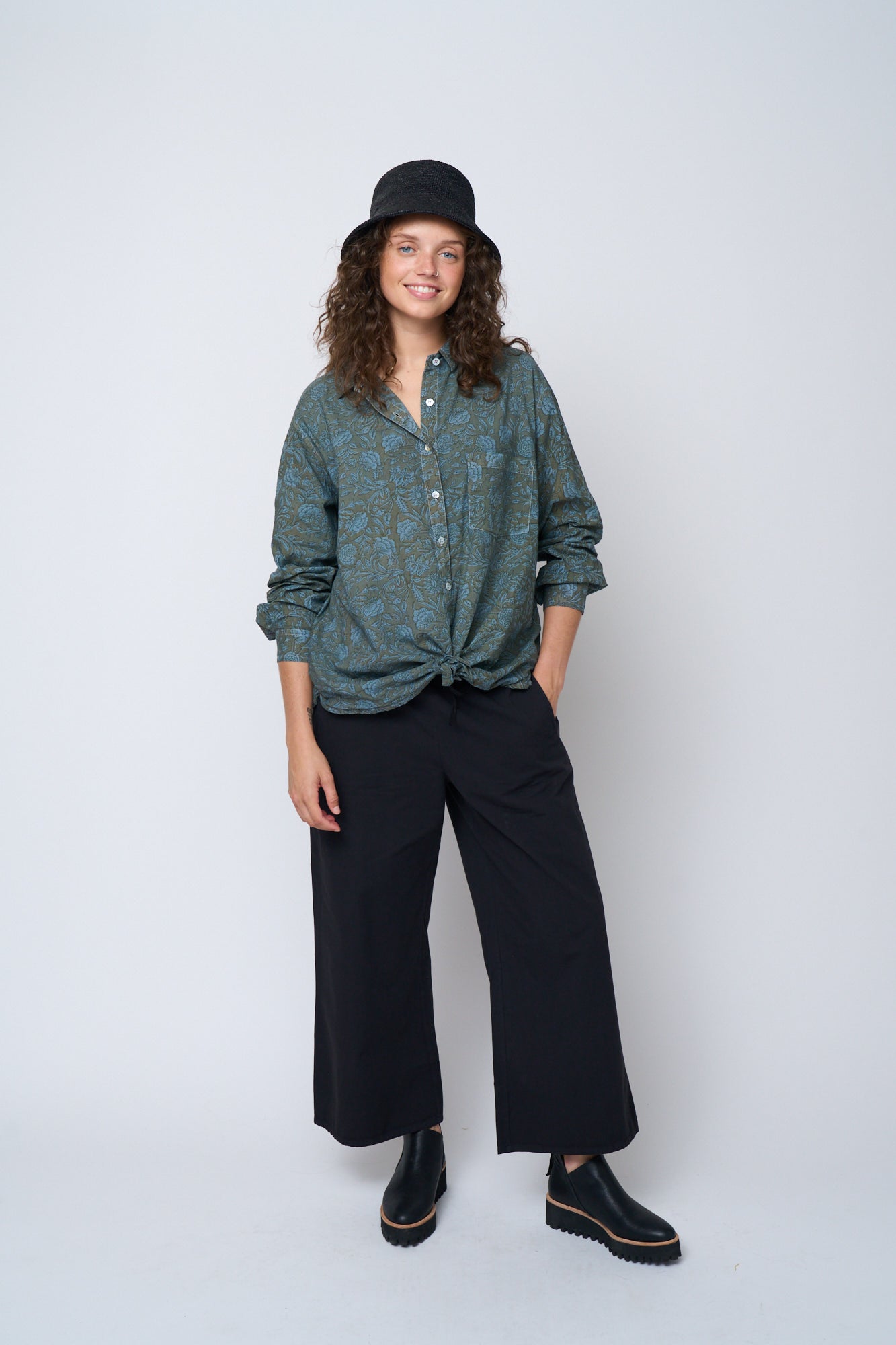 Shore Pant - Black Twill 6 - Full