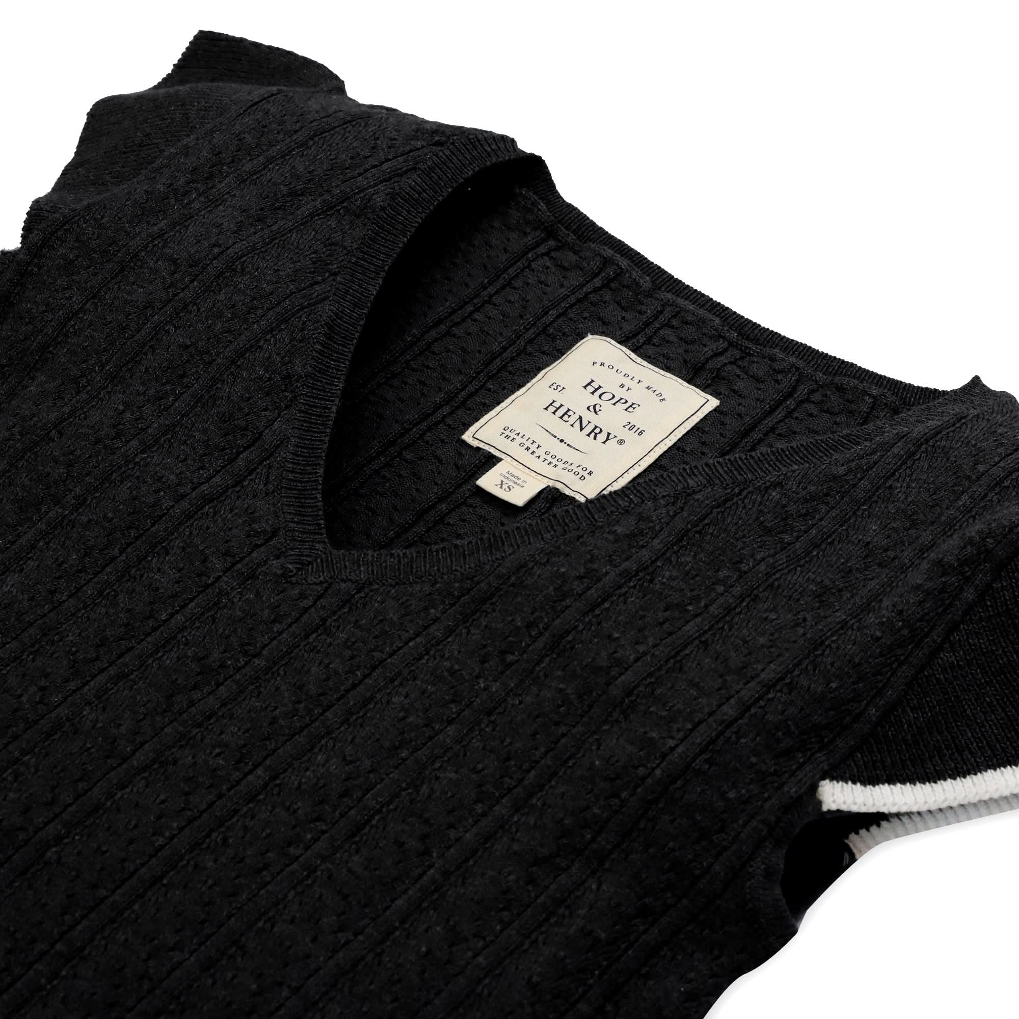 Flutter Sleeve Sweater Top (Black)