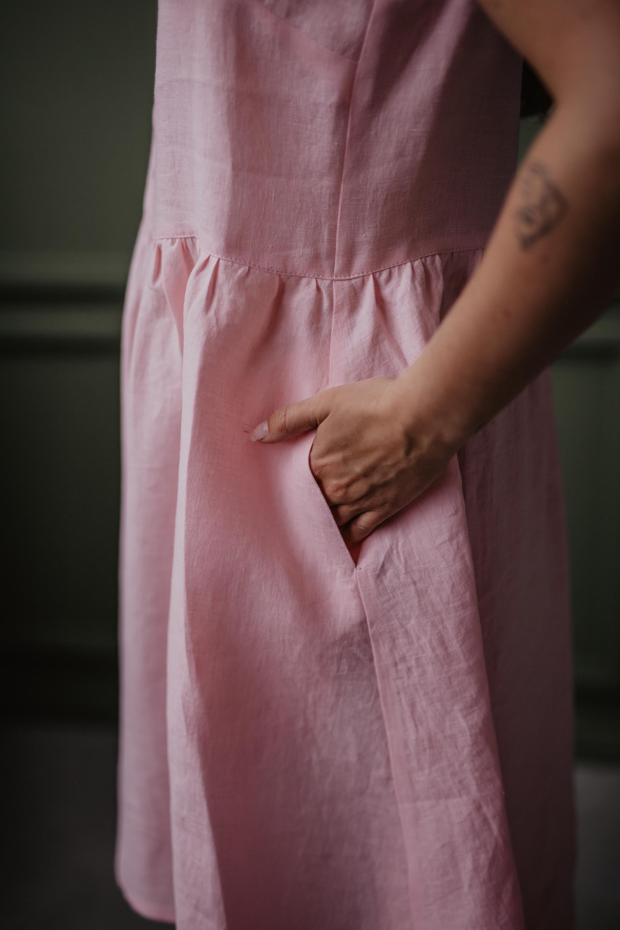 Hazel Sleeveless Linen Dress (Cotton Candy)