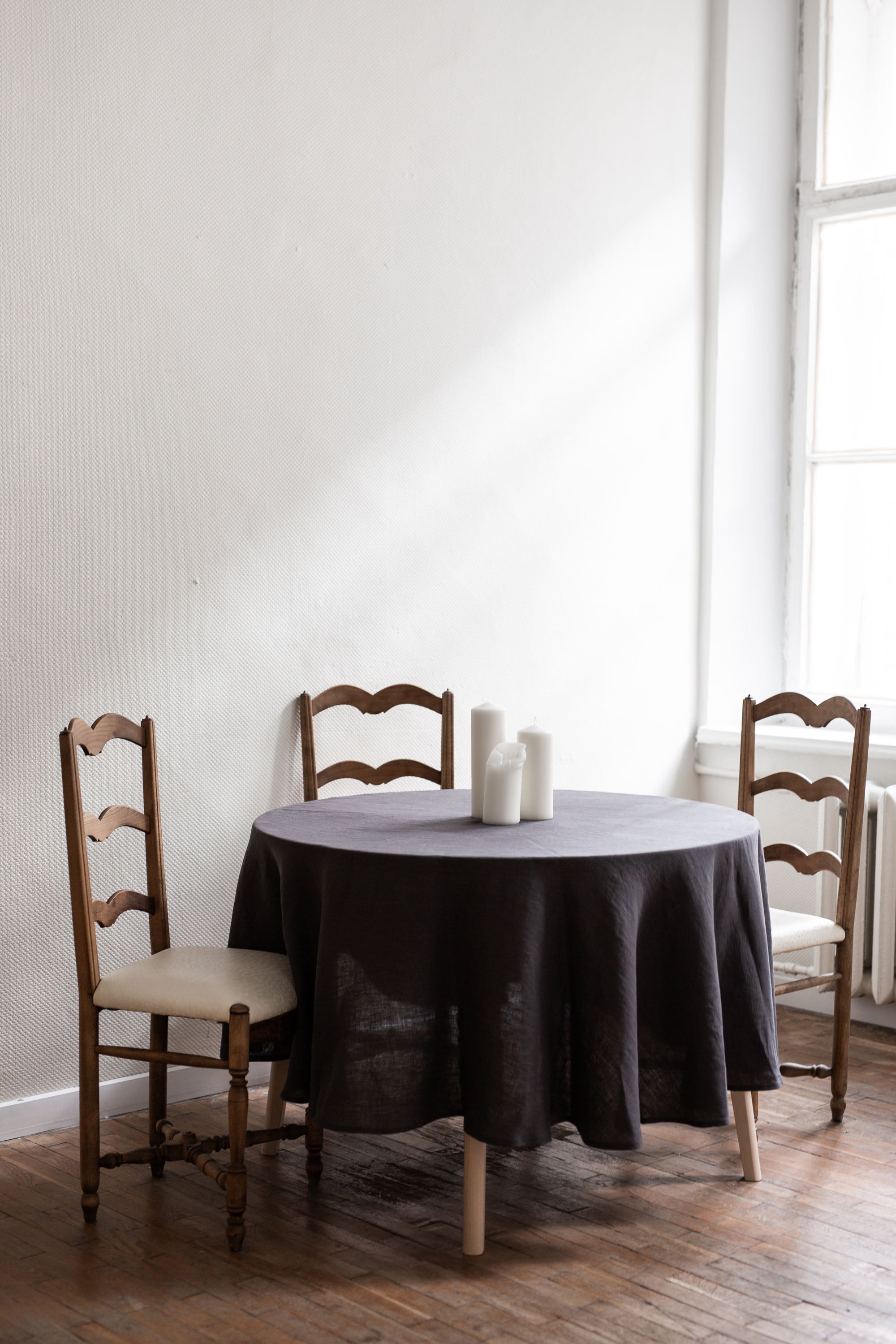 Linen Tablecloth (Charcoal)