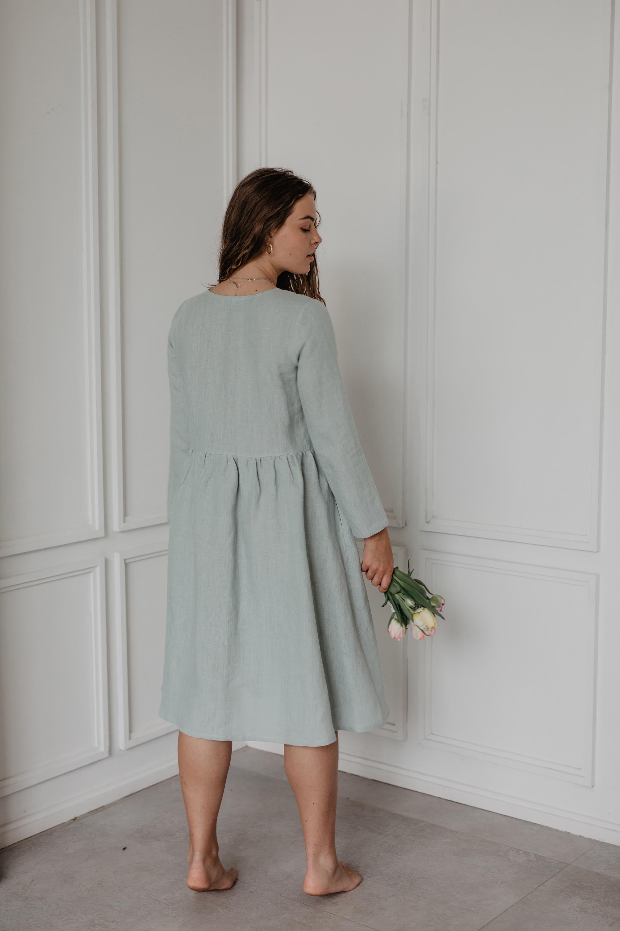 Lapland Mid-Length Linen Dress (Sage Green)