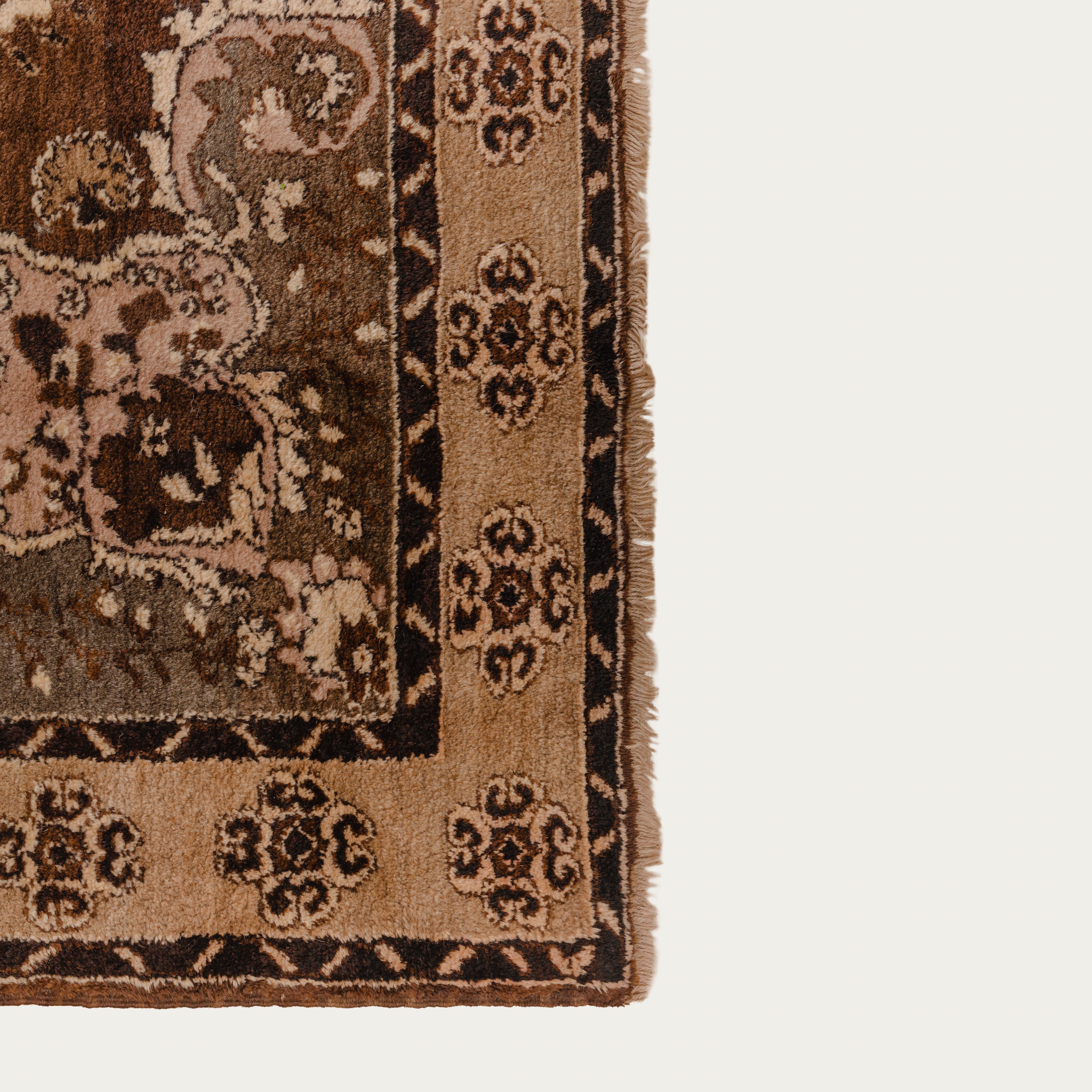 Foreign Hopes Carpet