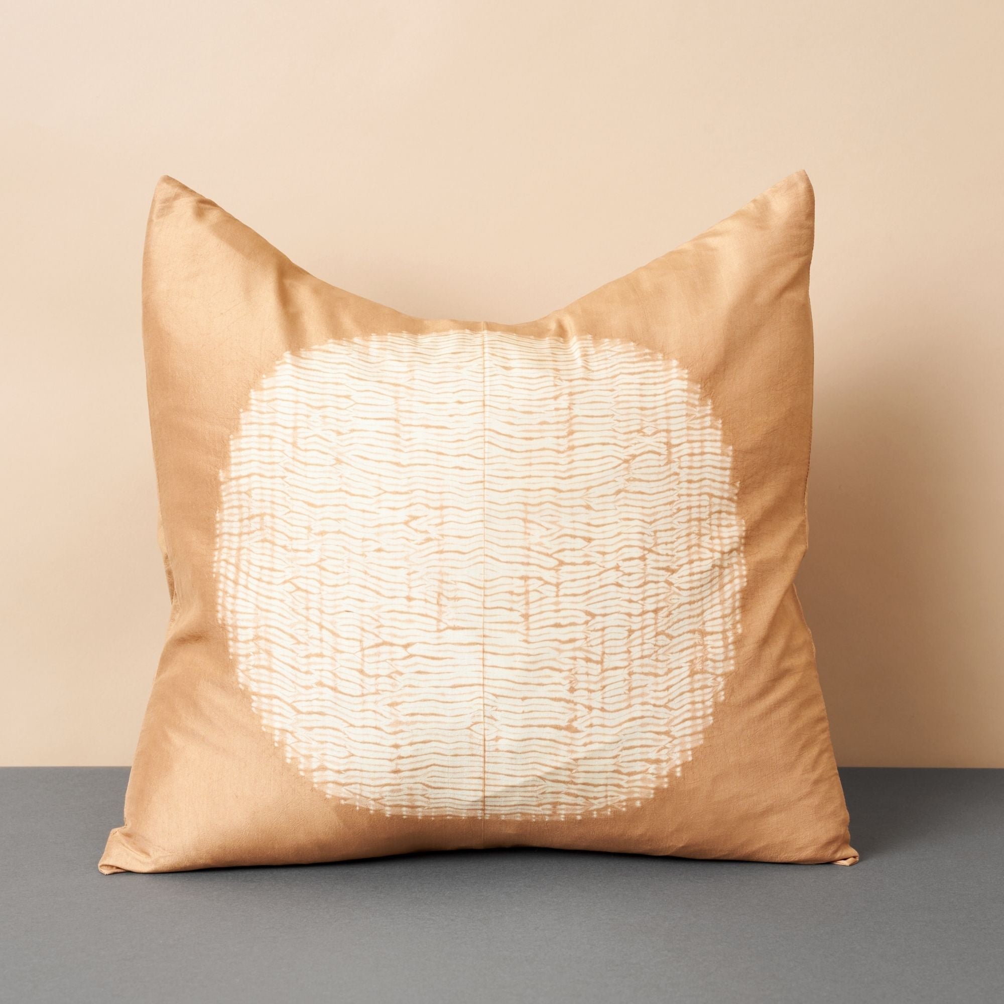 Shunya Handcrafted Shibori Print Mulberry Silk Pillow (Gold)