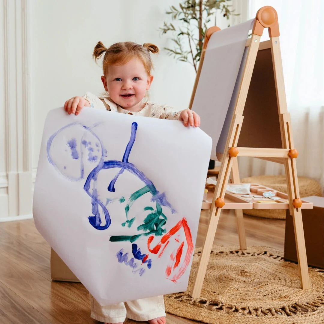 Caramel Magnitales Easel for Kids
