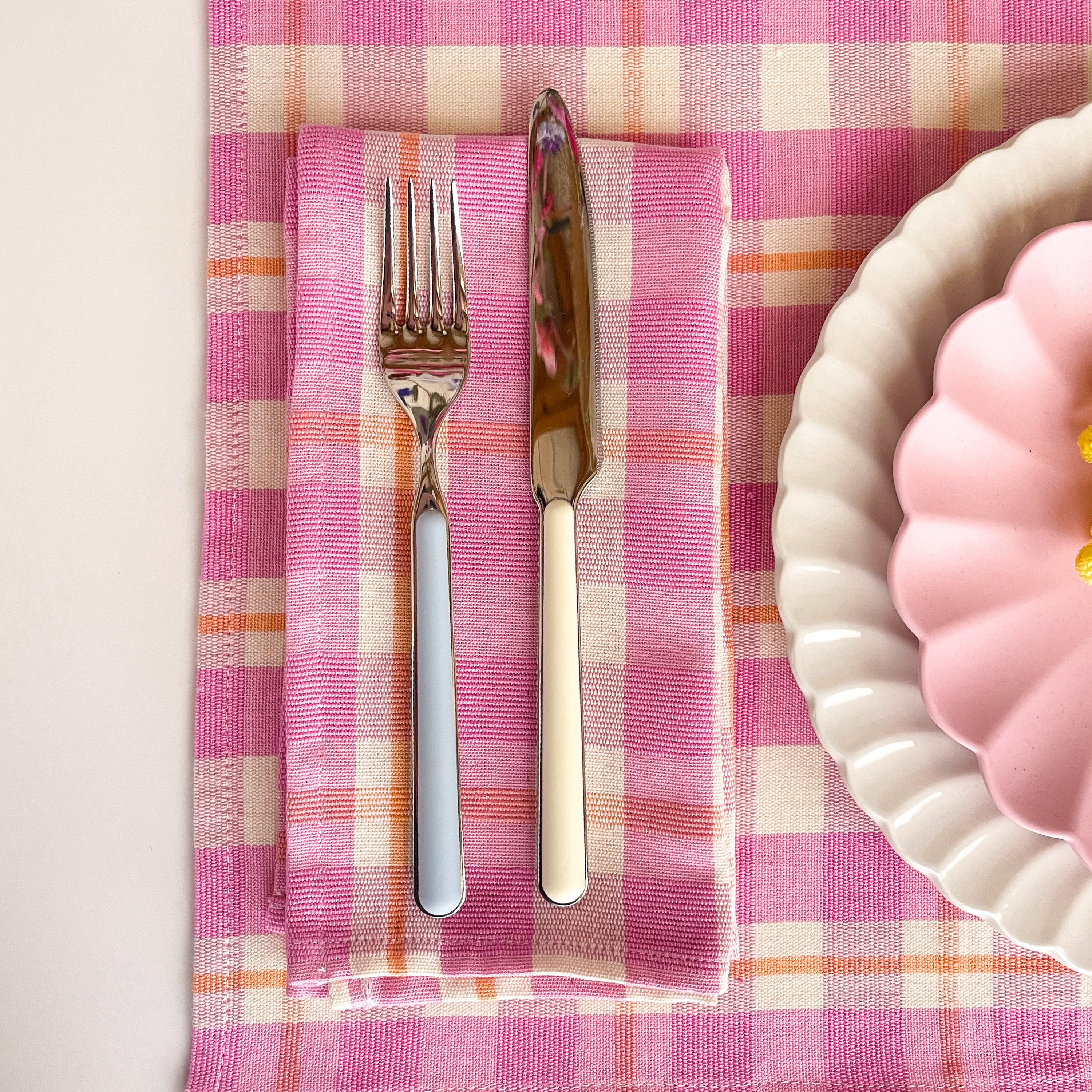 Abigail Plaid Dinner Napkin (Bubblegum)