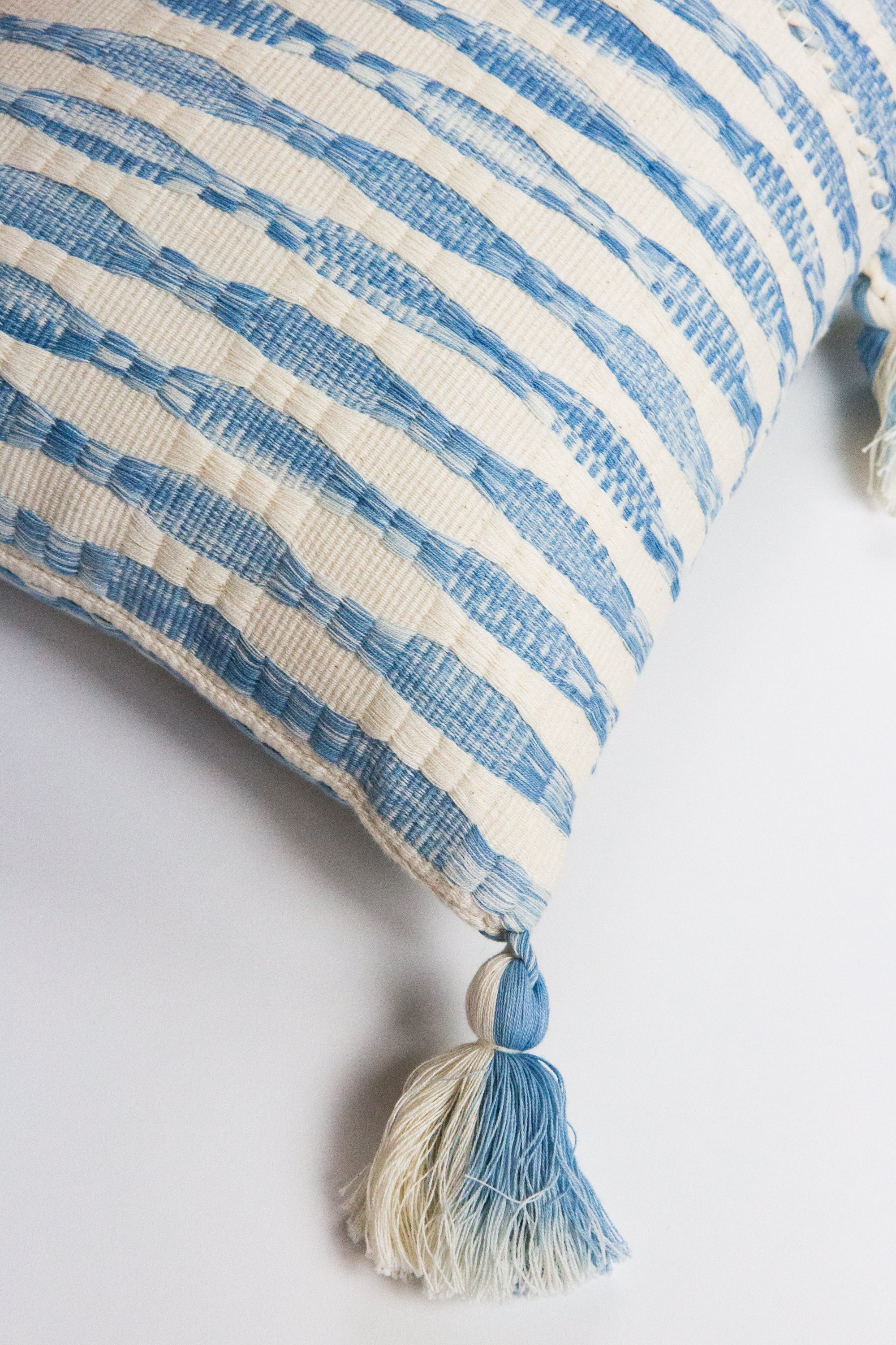 Antigua Pillow (Natural Faded Indigo)