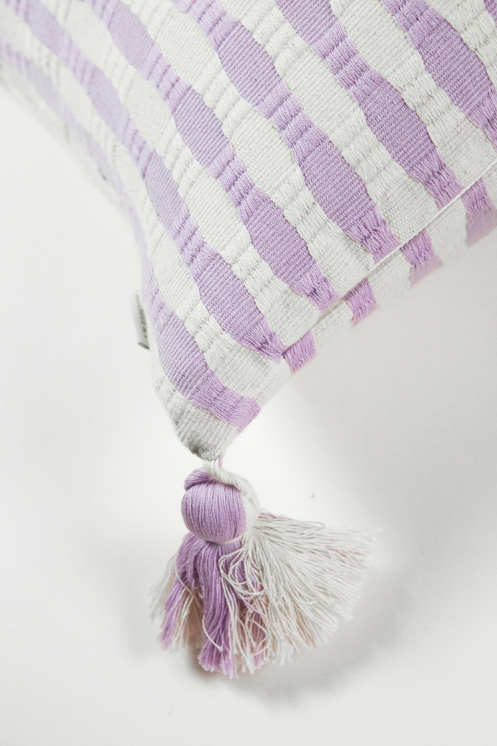 Antigua Pillow (Light Lavender)