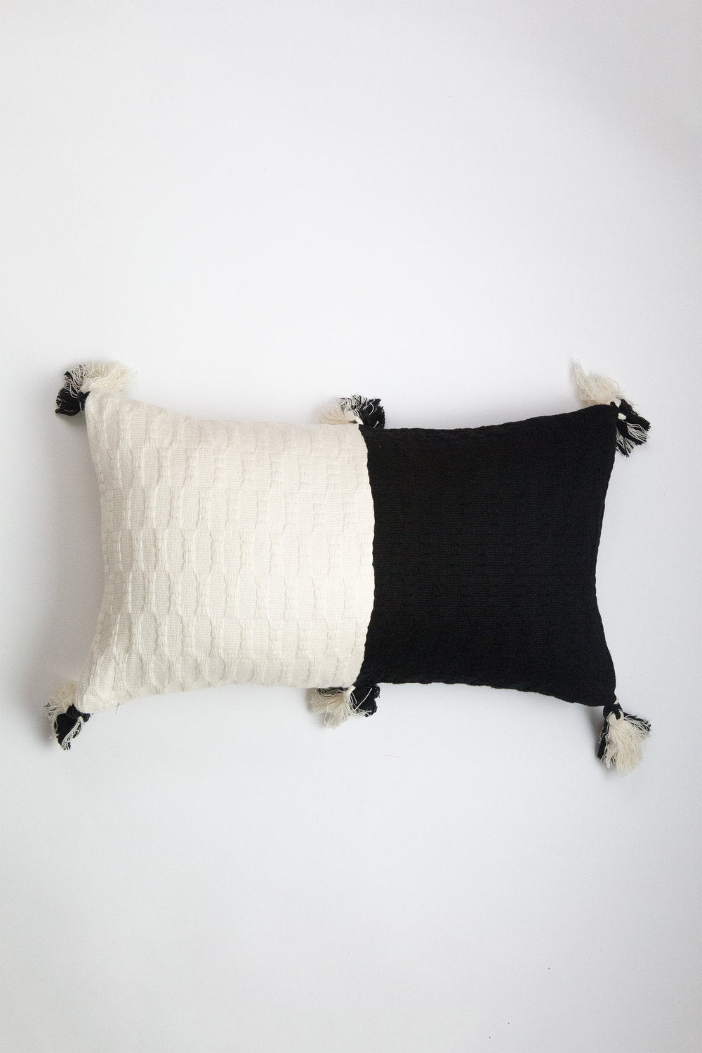 Antigua Pillow (Black & Natural White Colorblocked)
