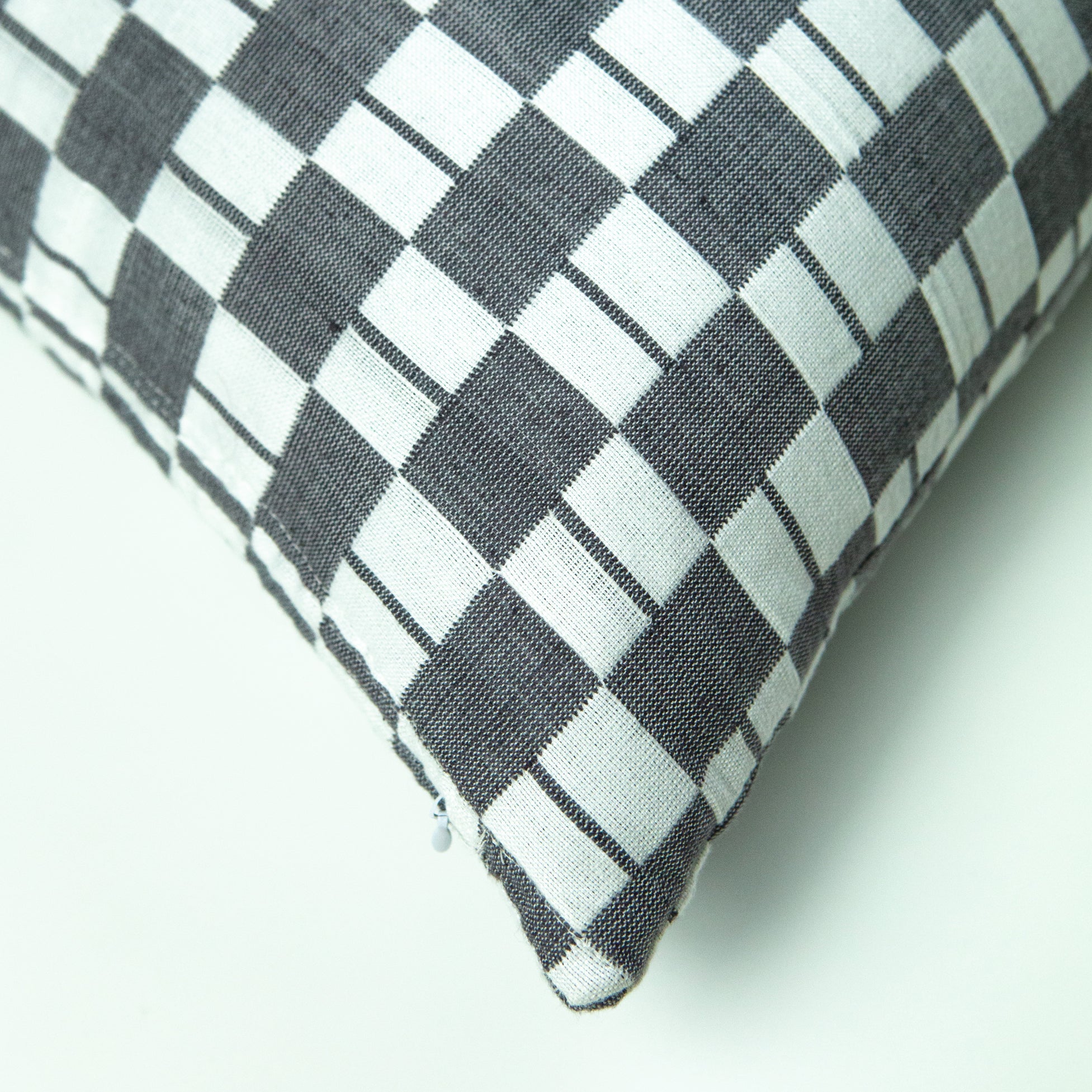 Sujani Pillow (Black & White Checkered)
