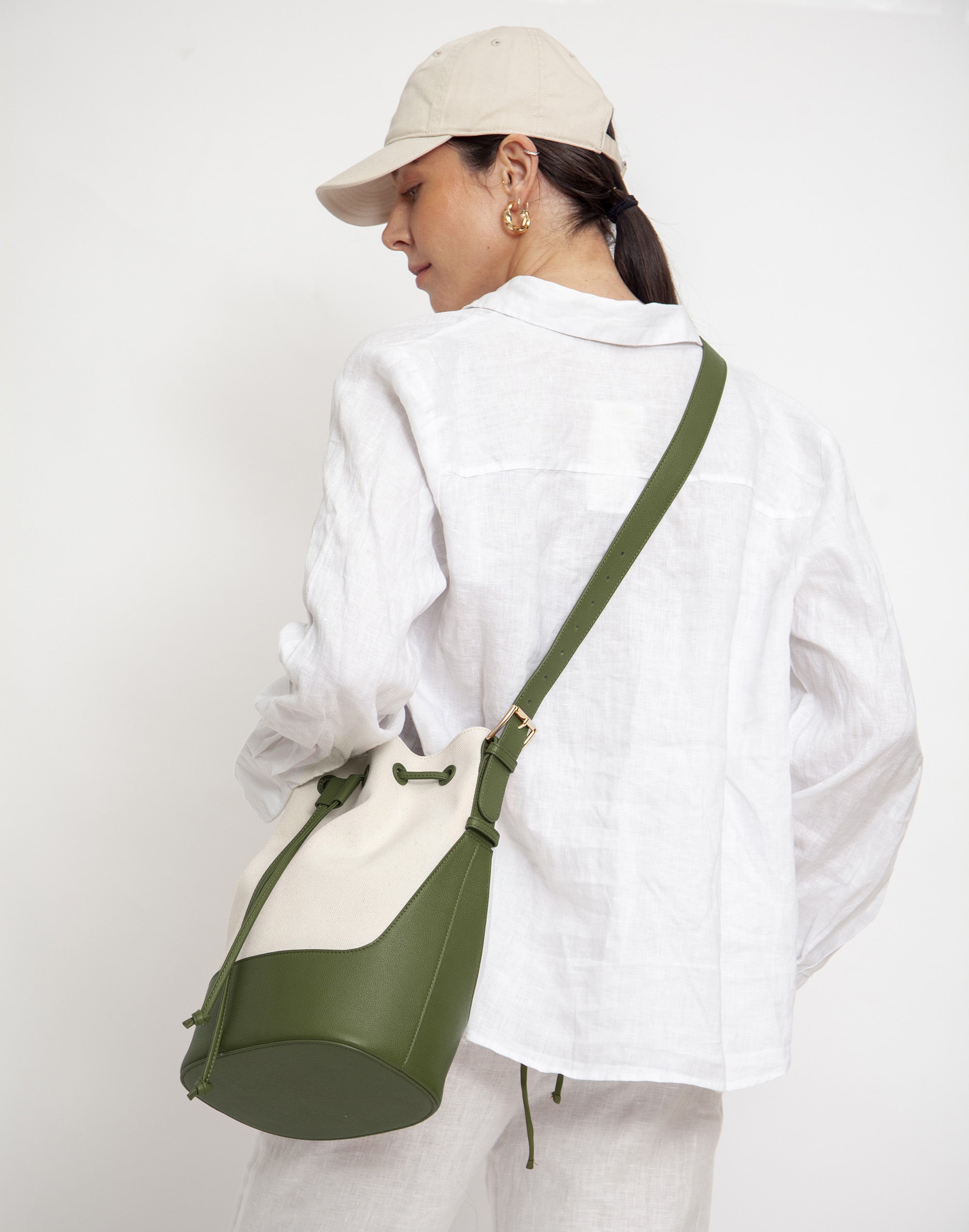 Canvas Cinch Bucket Bag (Olive)