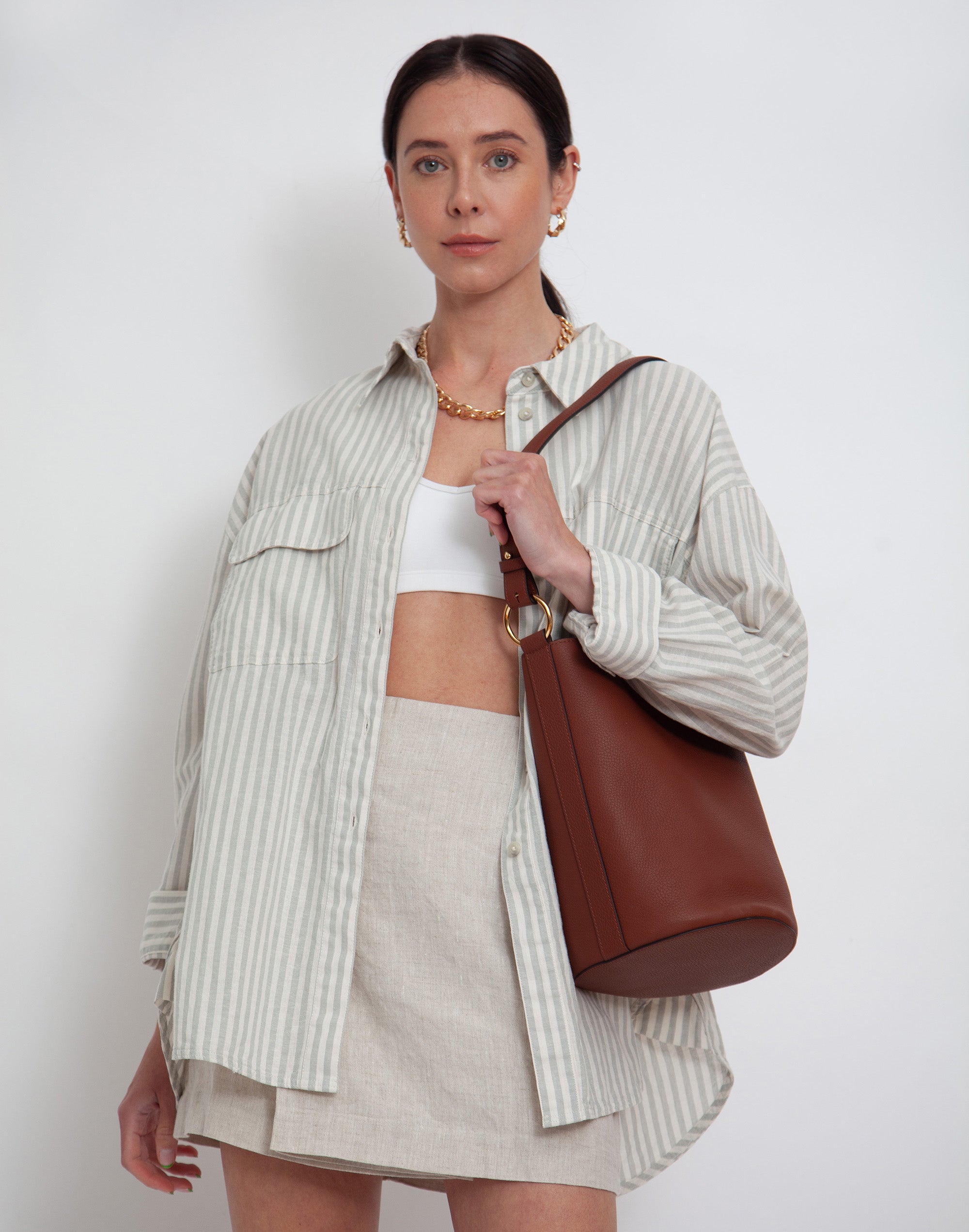 Luxe Convertible Bucket Bag (Saddle Brown)