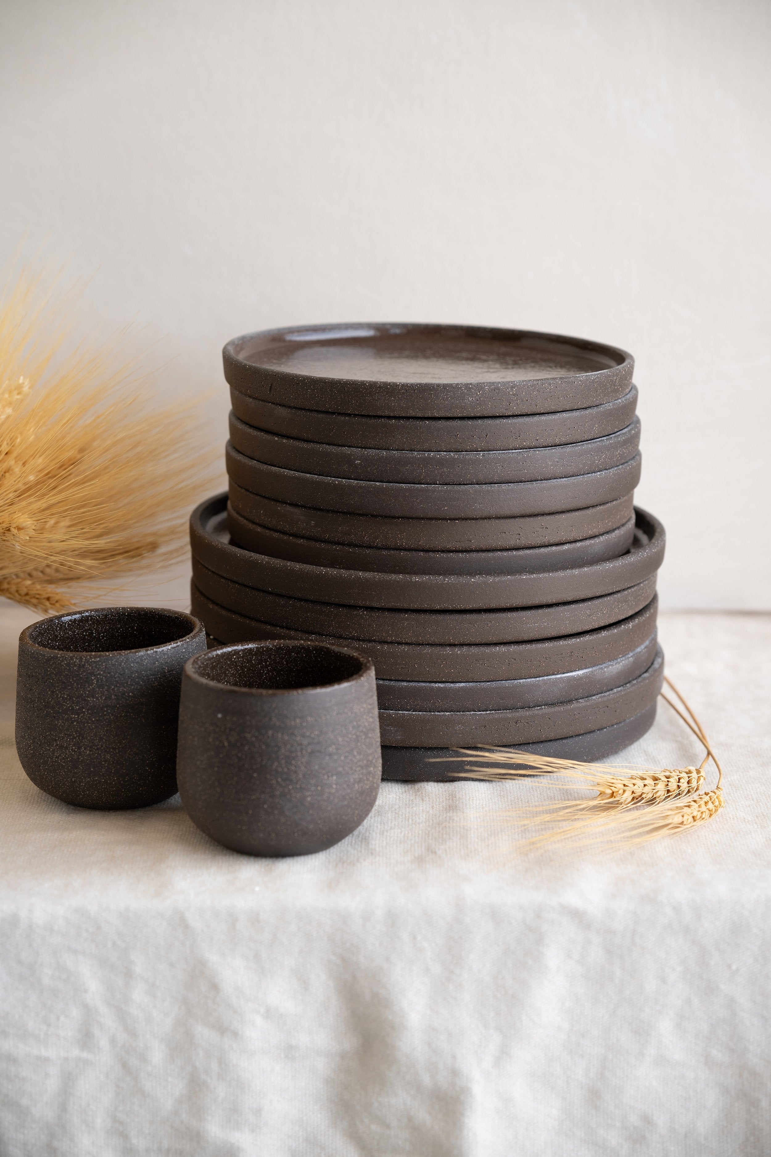 Stoneware Dinner Plates (Pumpernickel)