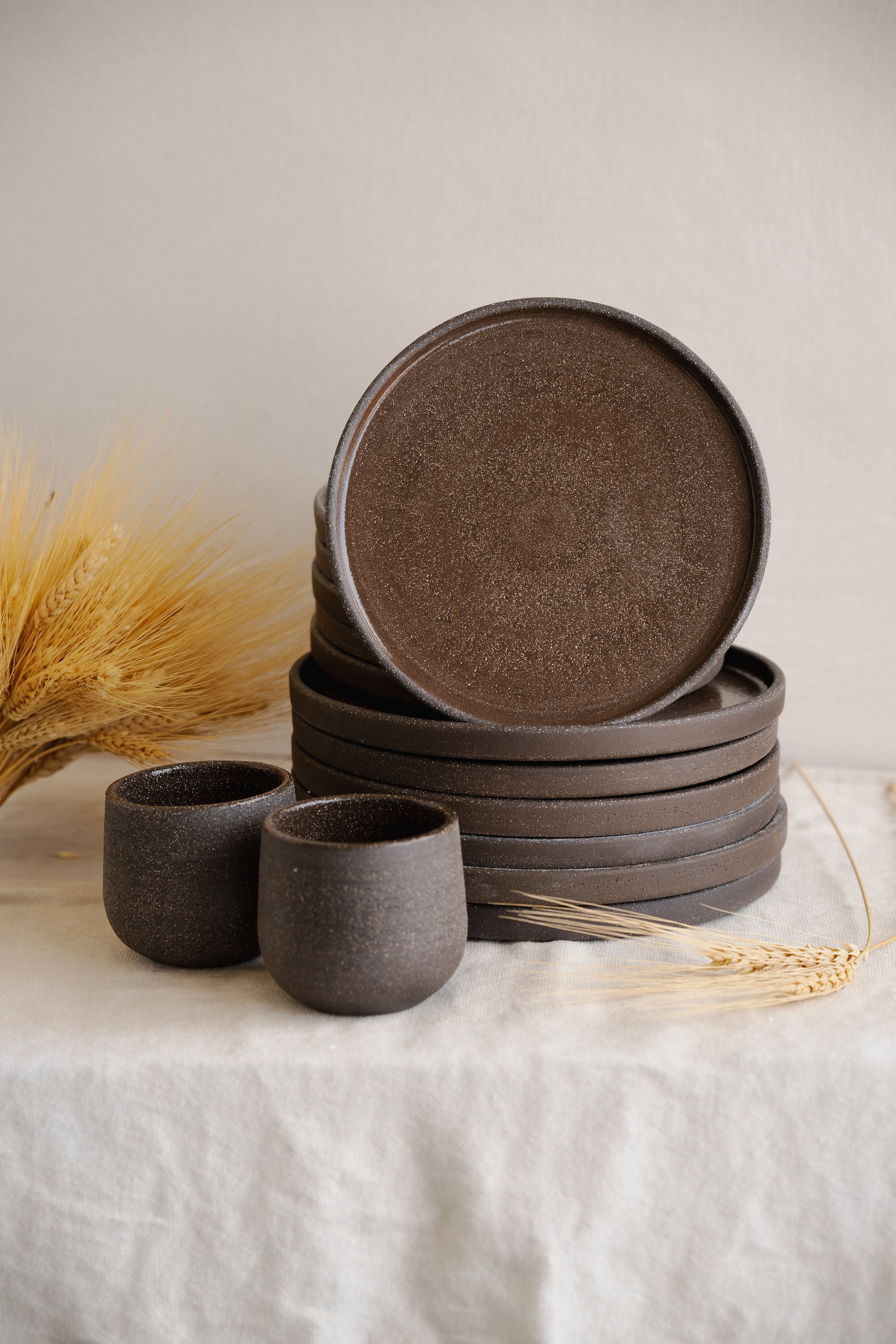 Stoneware Dinner Plates (Pumpernickel)