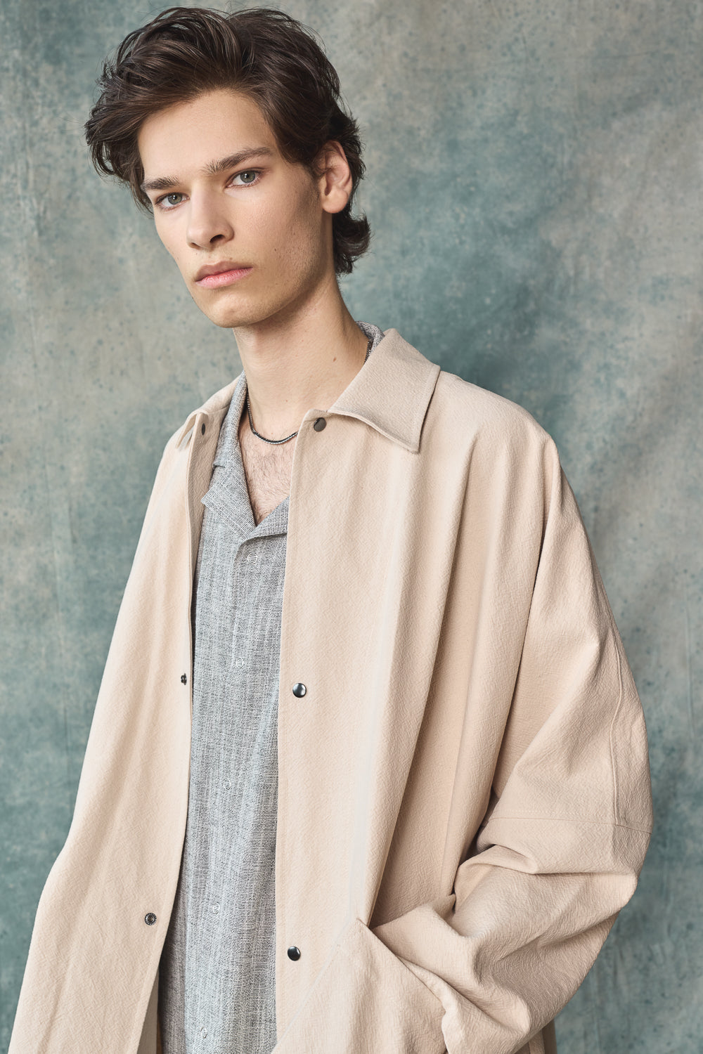 Gender-Neutral Oversized Shirt Jacket (Milk Tea)