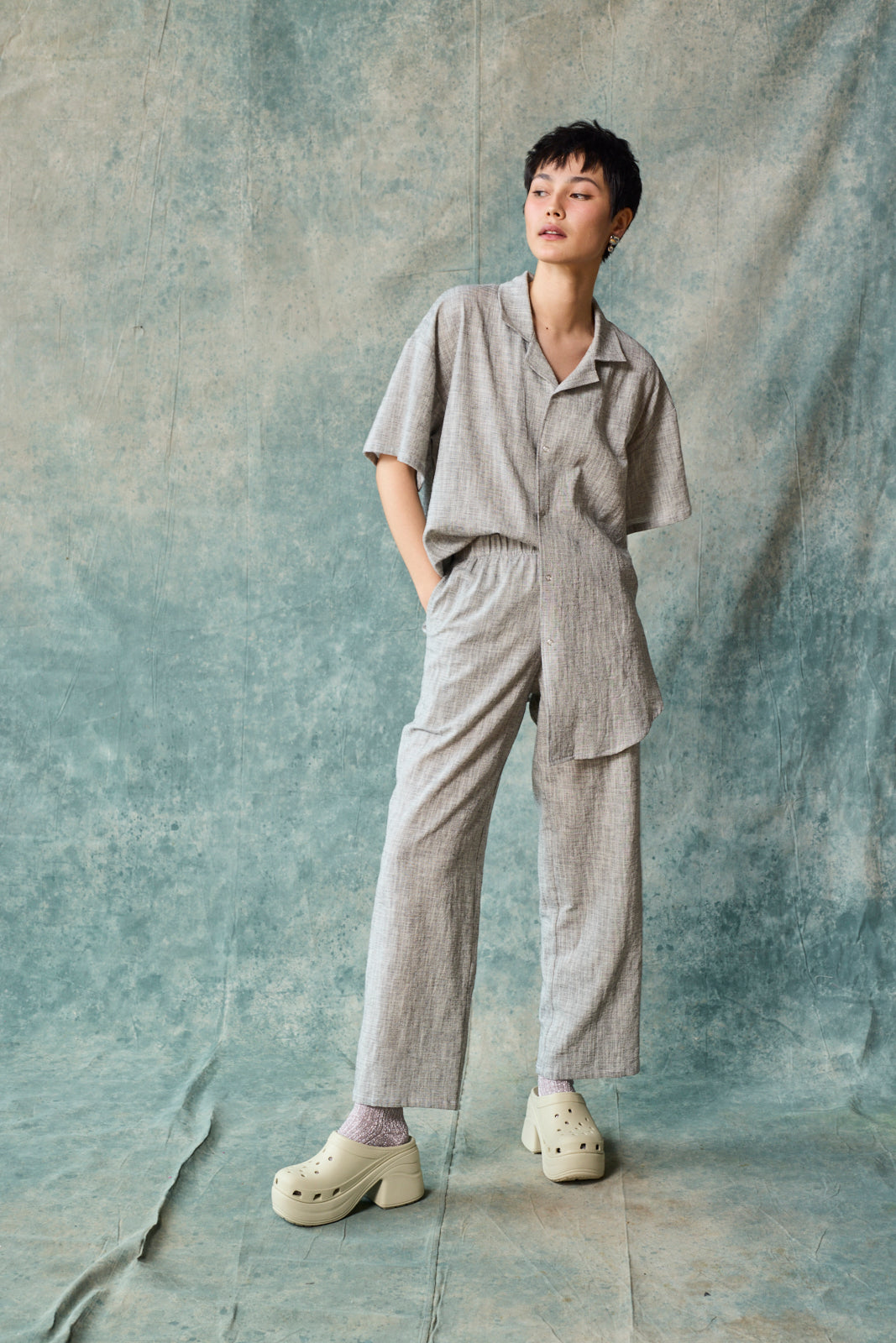 Gender-Neutral Column Pant (Oyster)