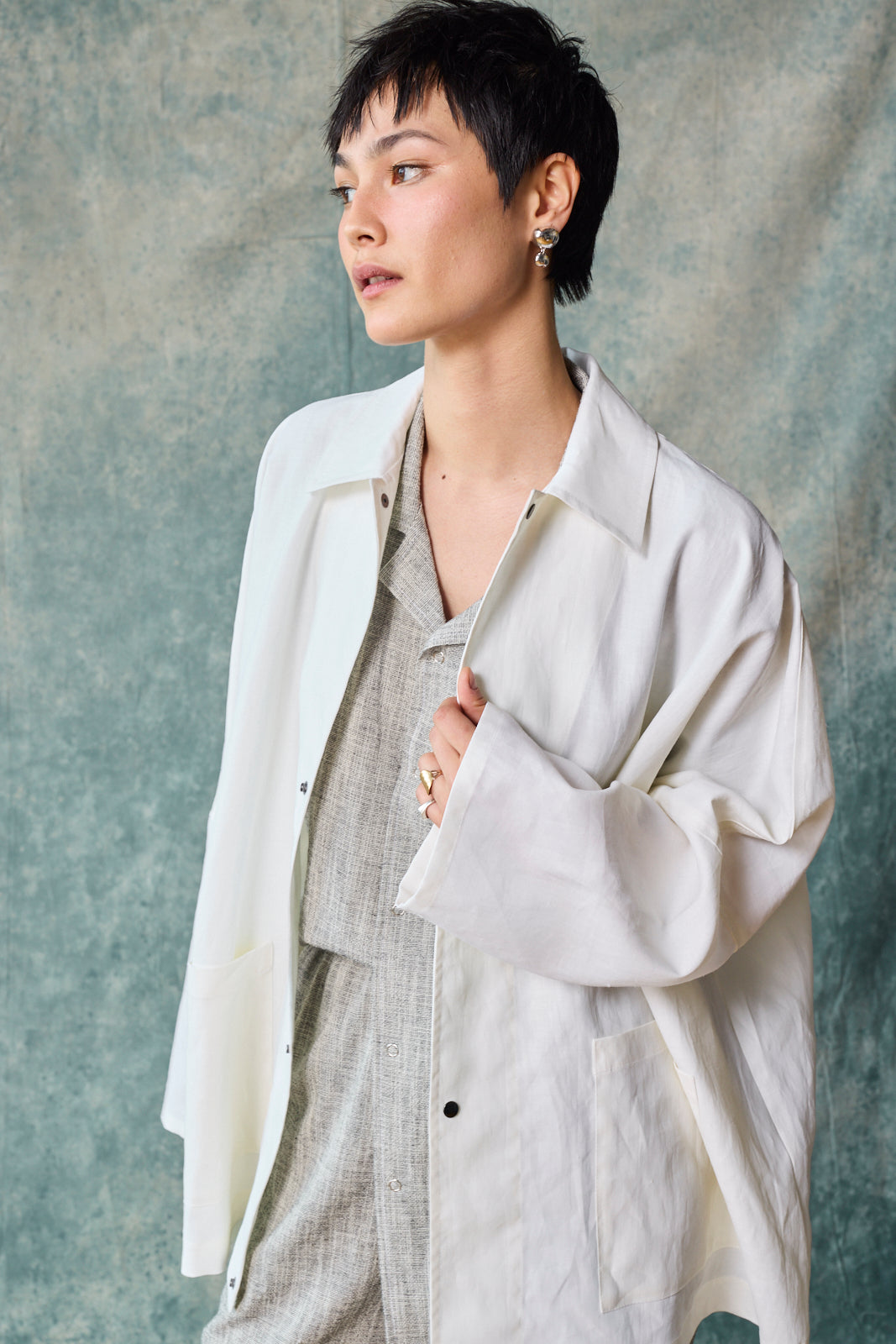 Gender-Neutral Oversized Shirt Jacket (Paper)