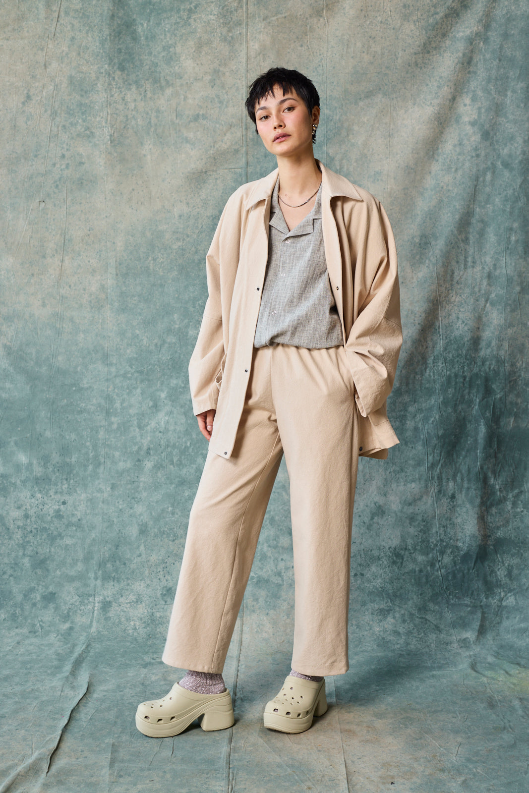 Gender-Neutral Column Pant (Milk Tea)