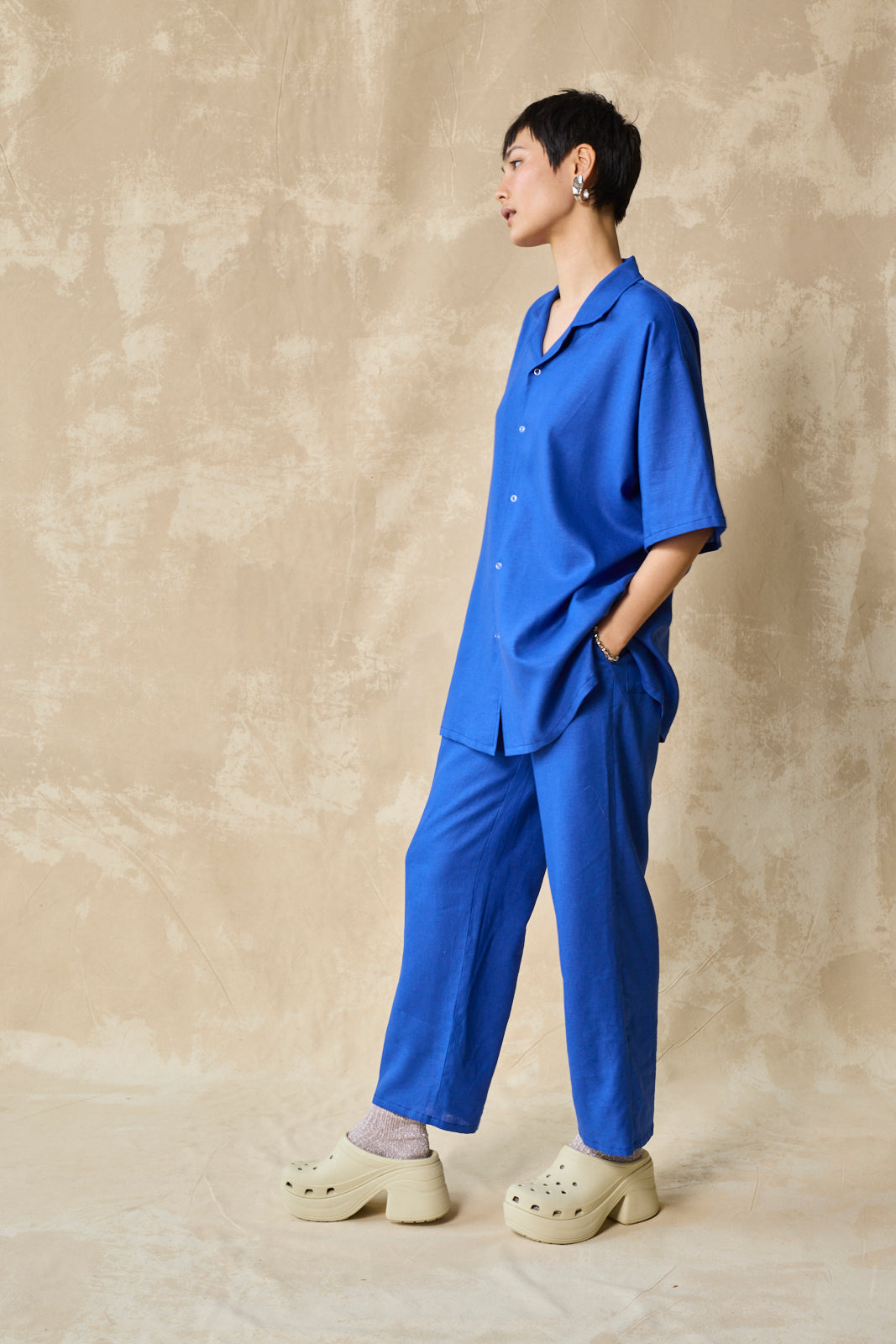 Gender-Neutral Column Pant (Lapis)