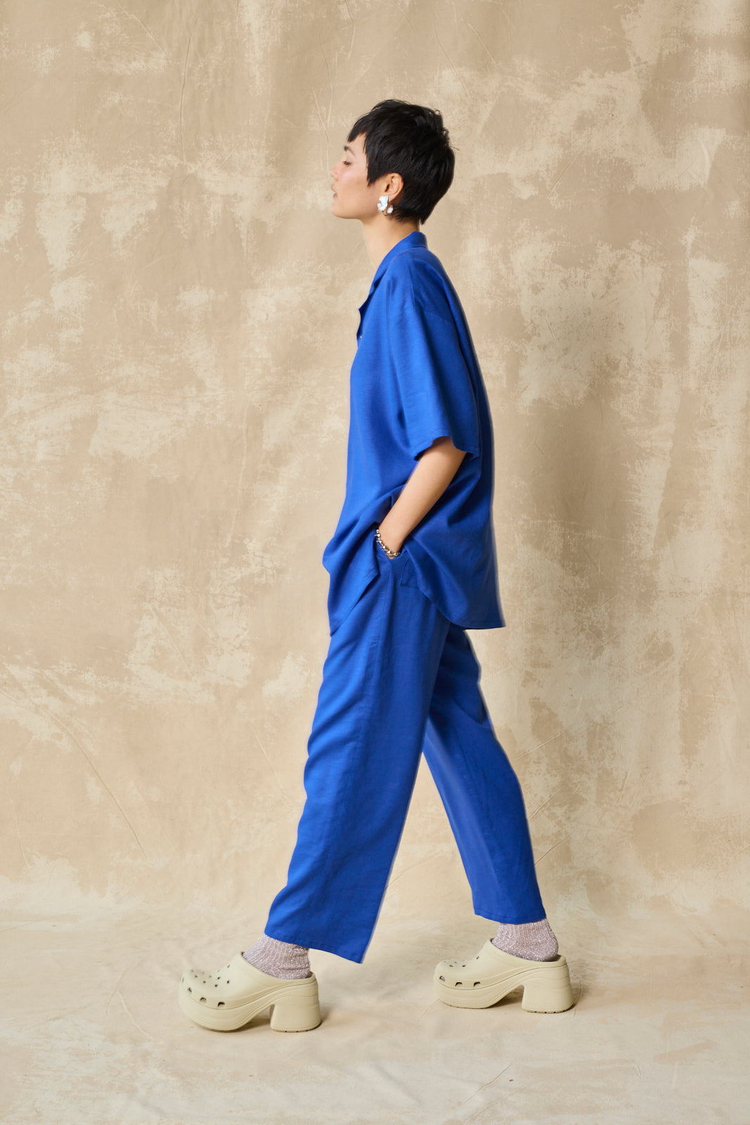 Gender-Neutral Column Pant (Lapis)