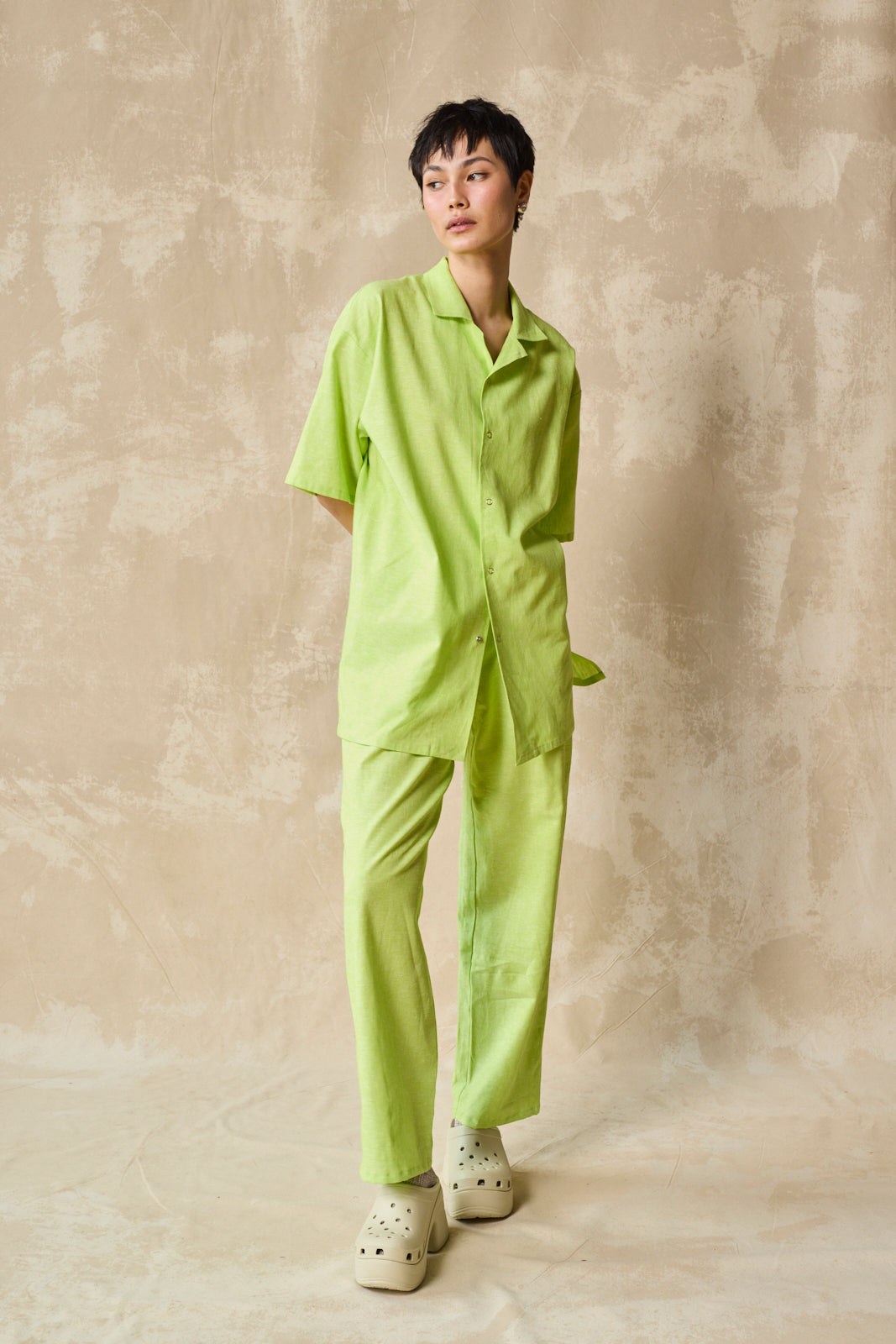 Gender-Neutral Column Pant (Lime)