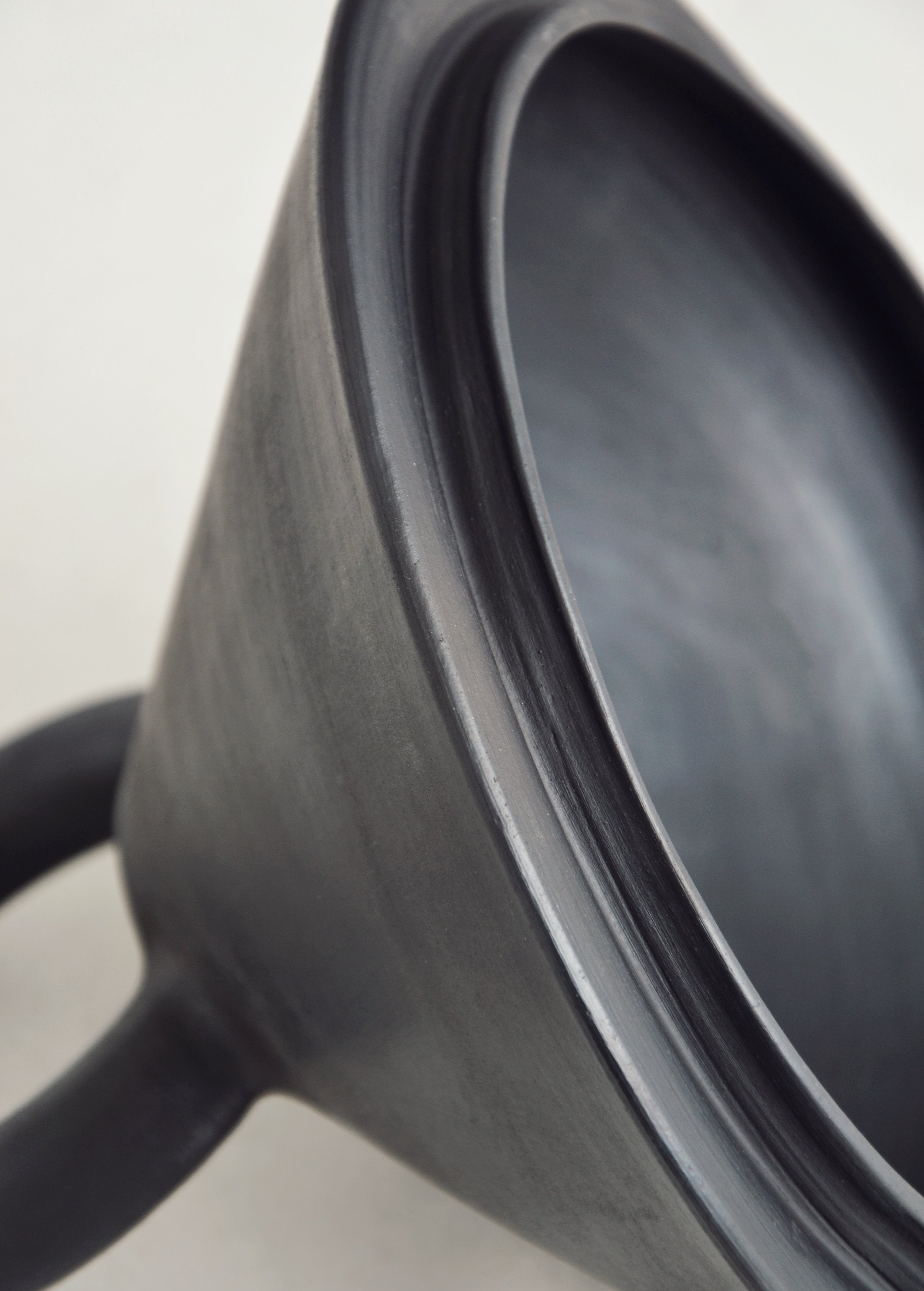 Danuta Kril Shallow Serving Bowl with Lid