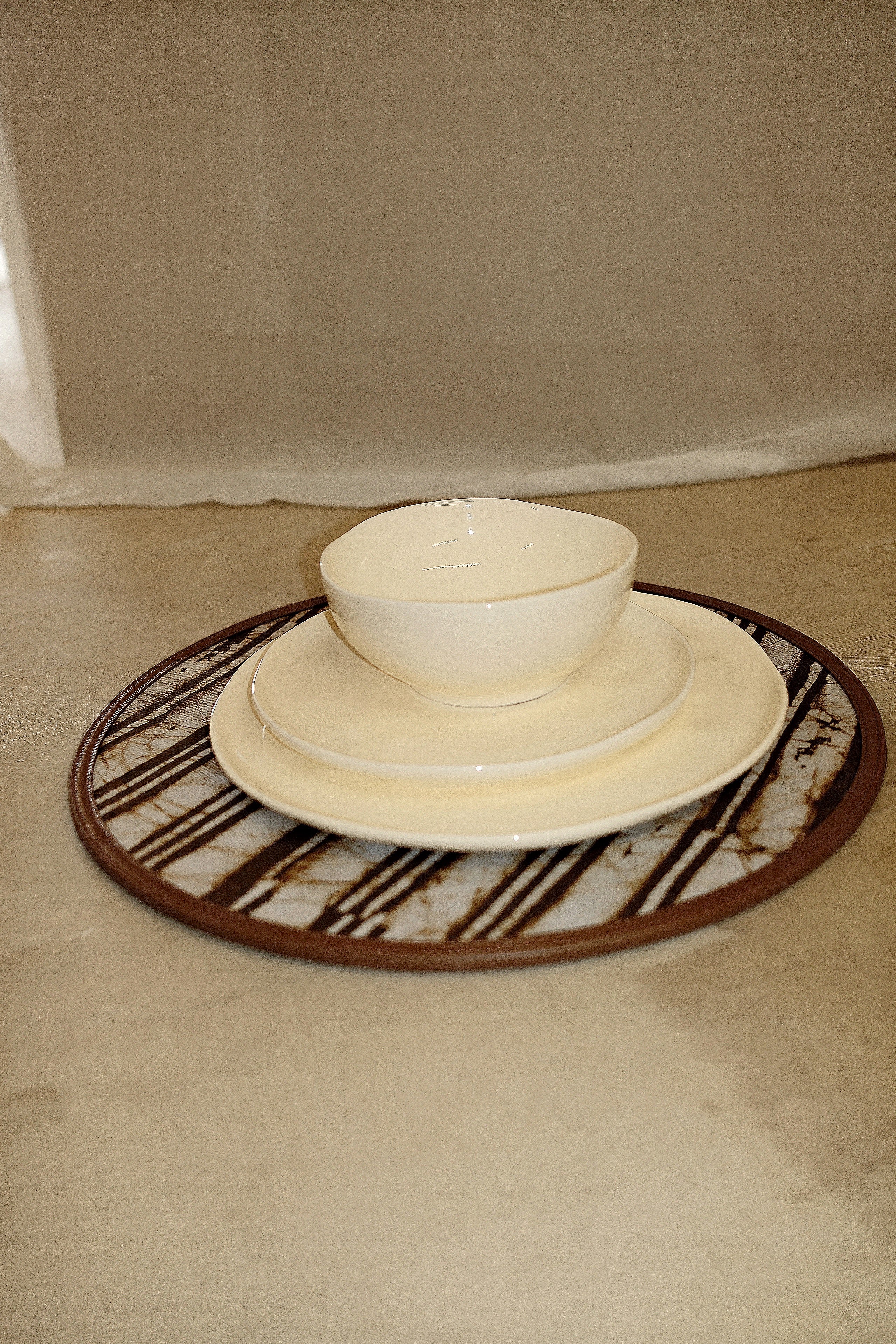 Halo Serving Tray (Tree Bark)
