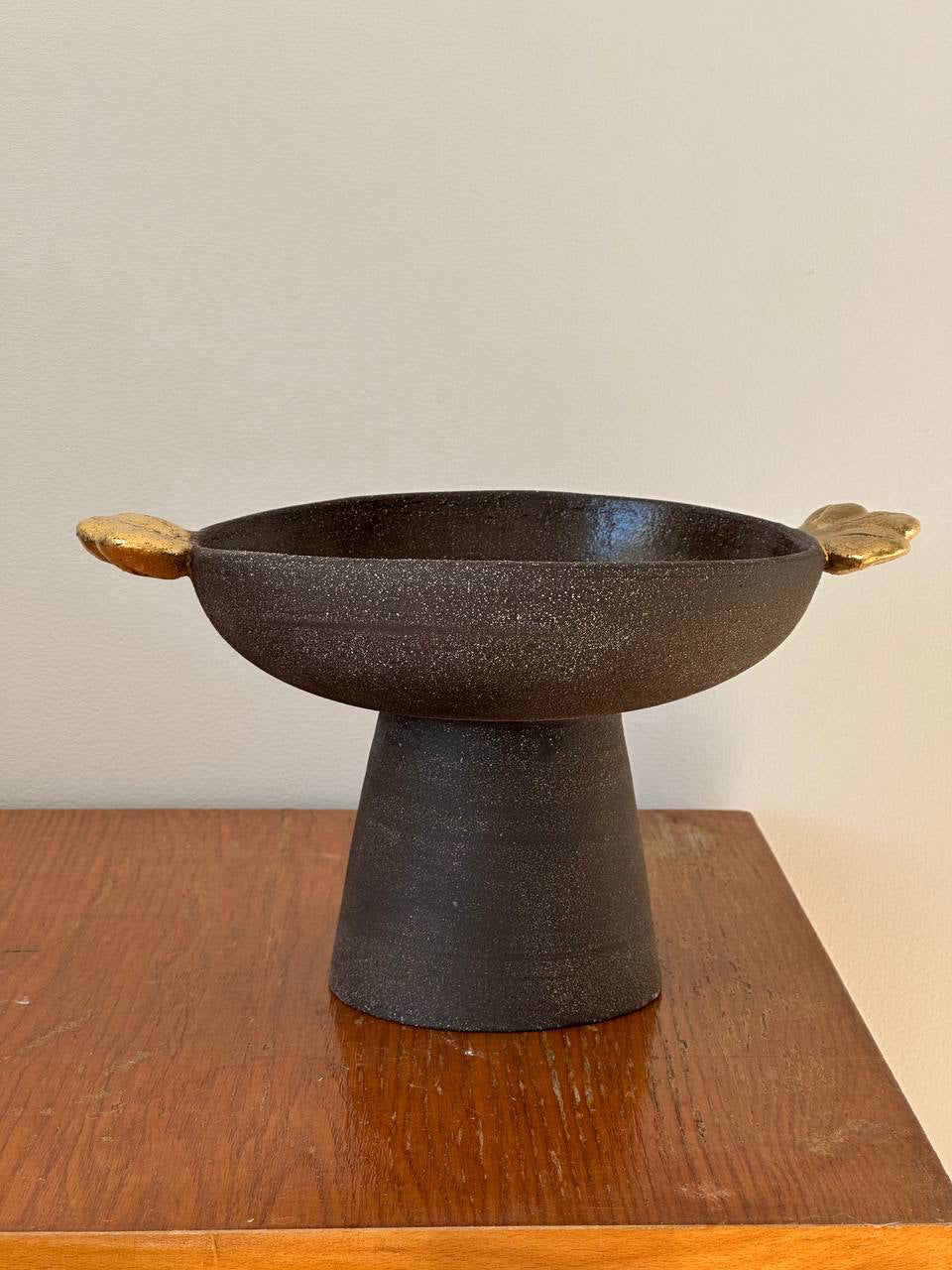 Stoneware Fruit Bowl (Pumpernickel with Gold Leaves)