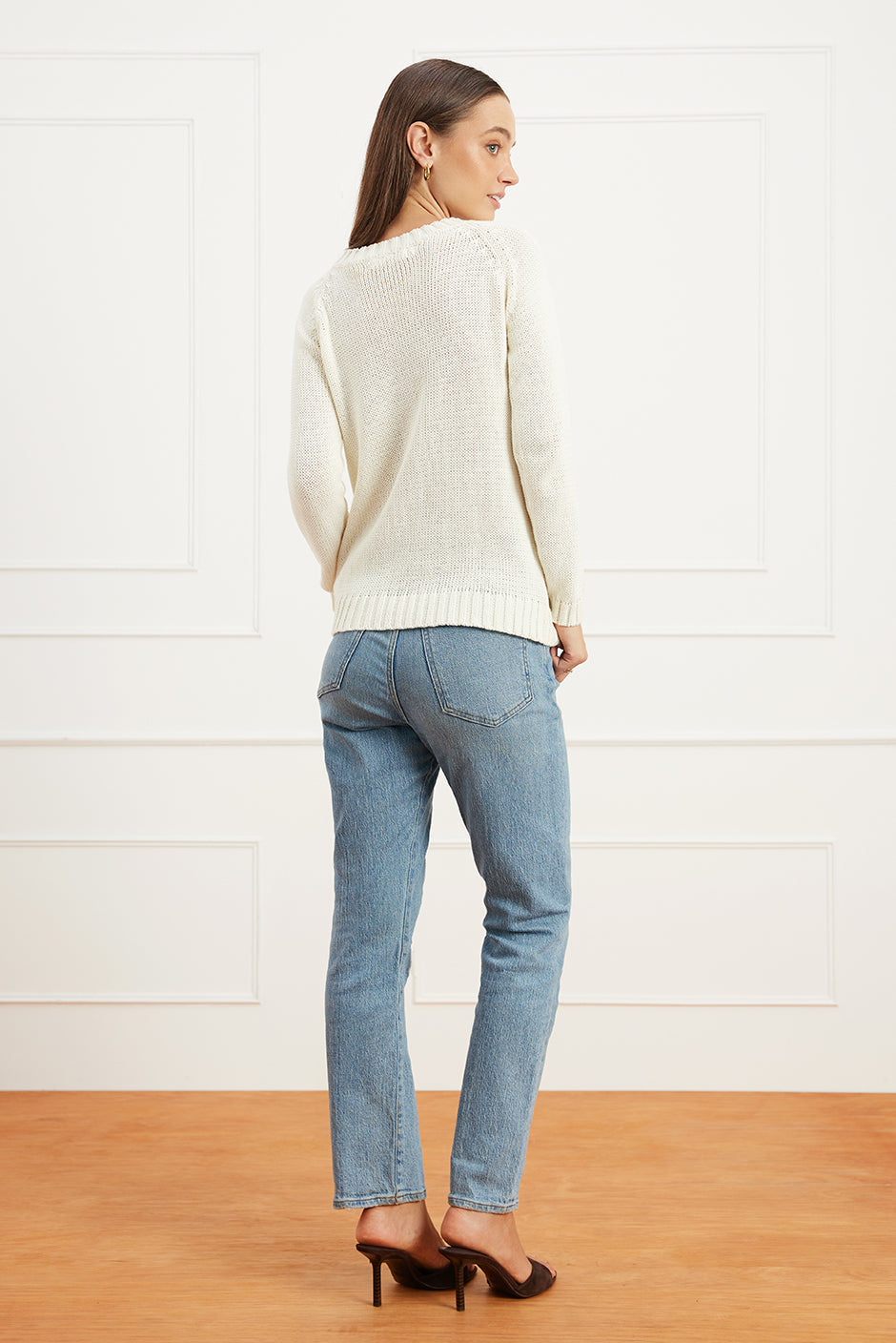 Sloane Crewneck (Oat Milk)