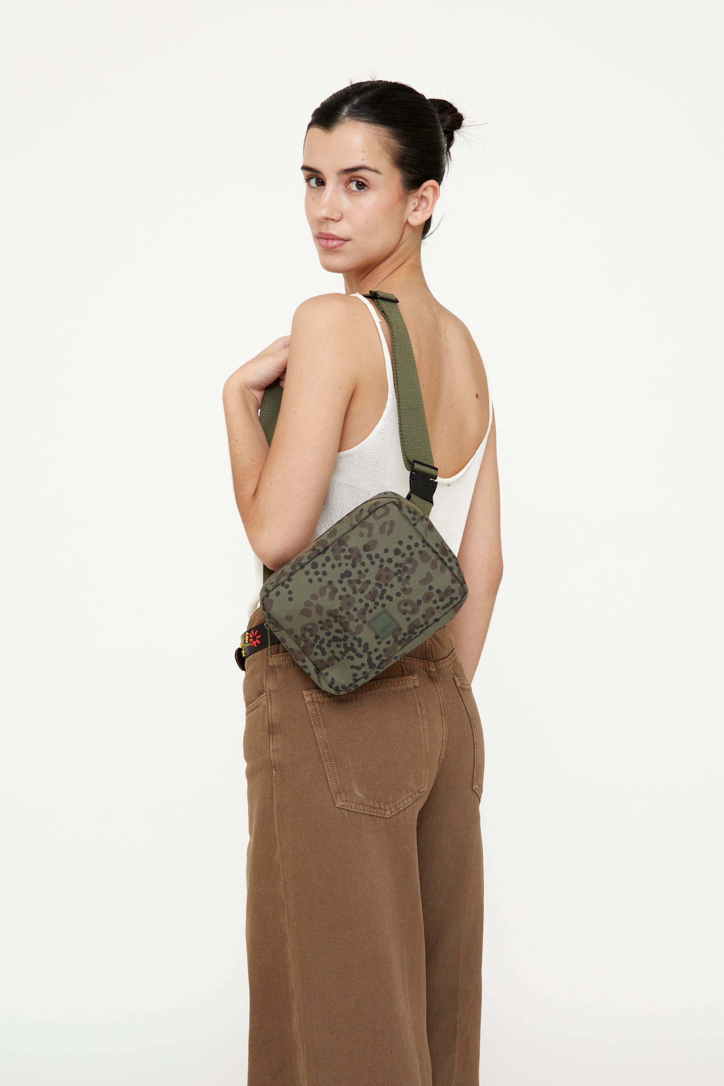 Reef Crossbody (Cheetah)