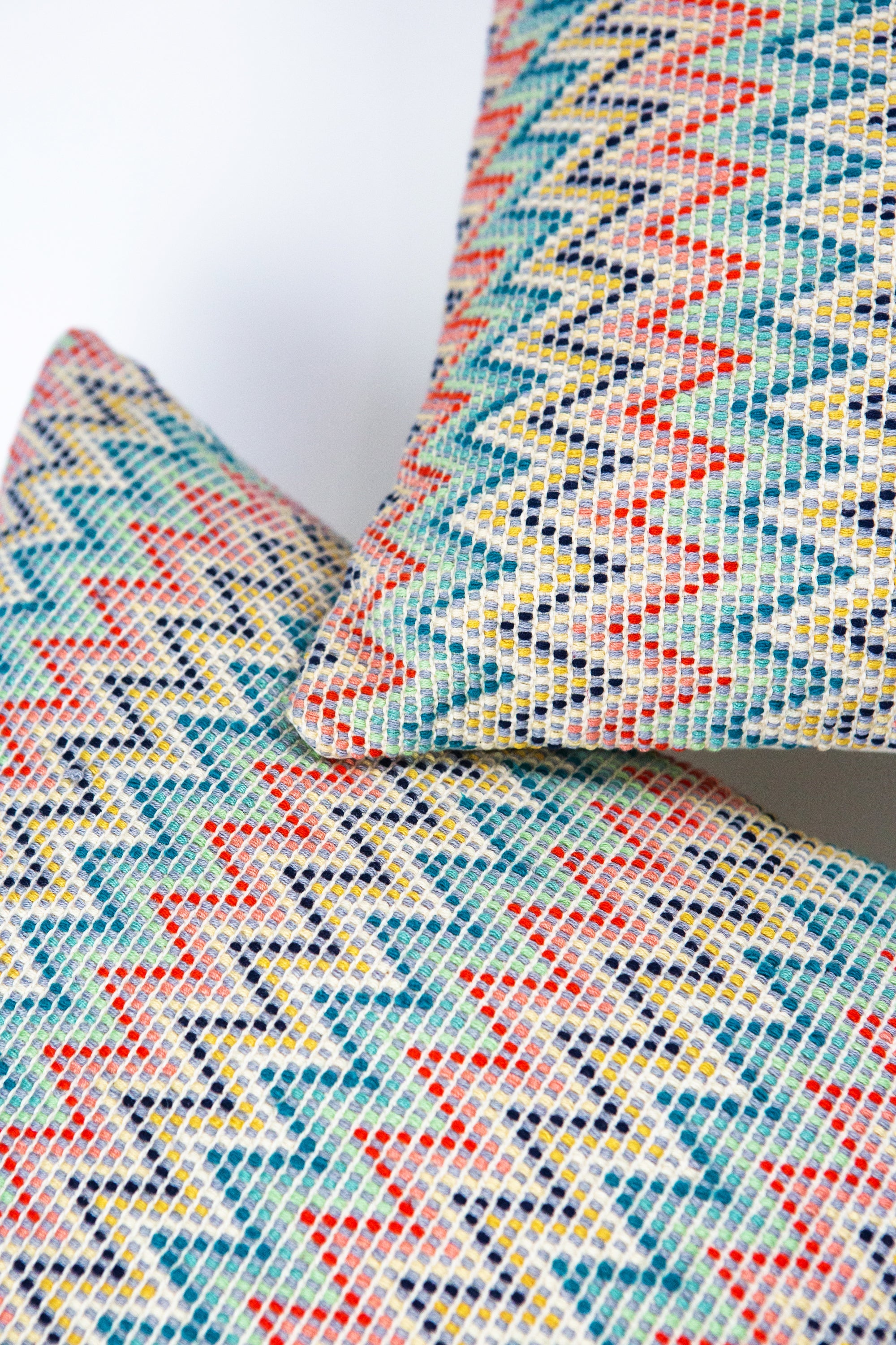 Nahuala Zig Zag Pillow