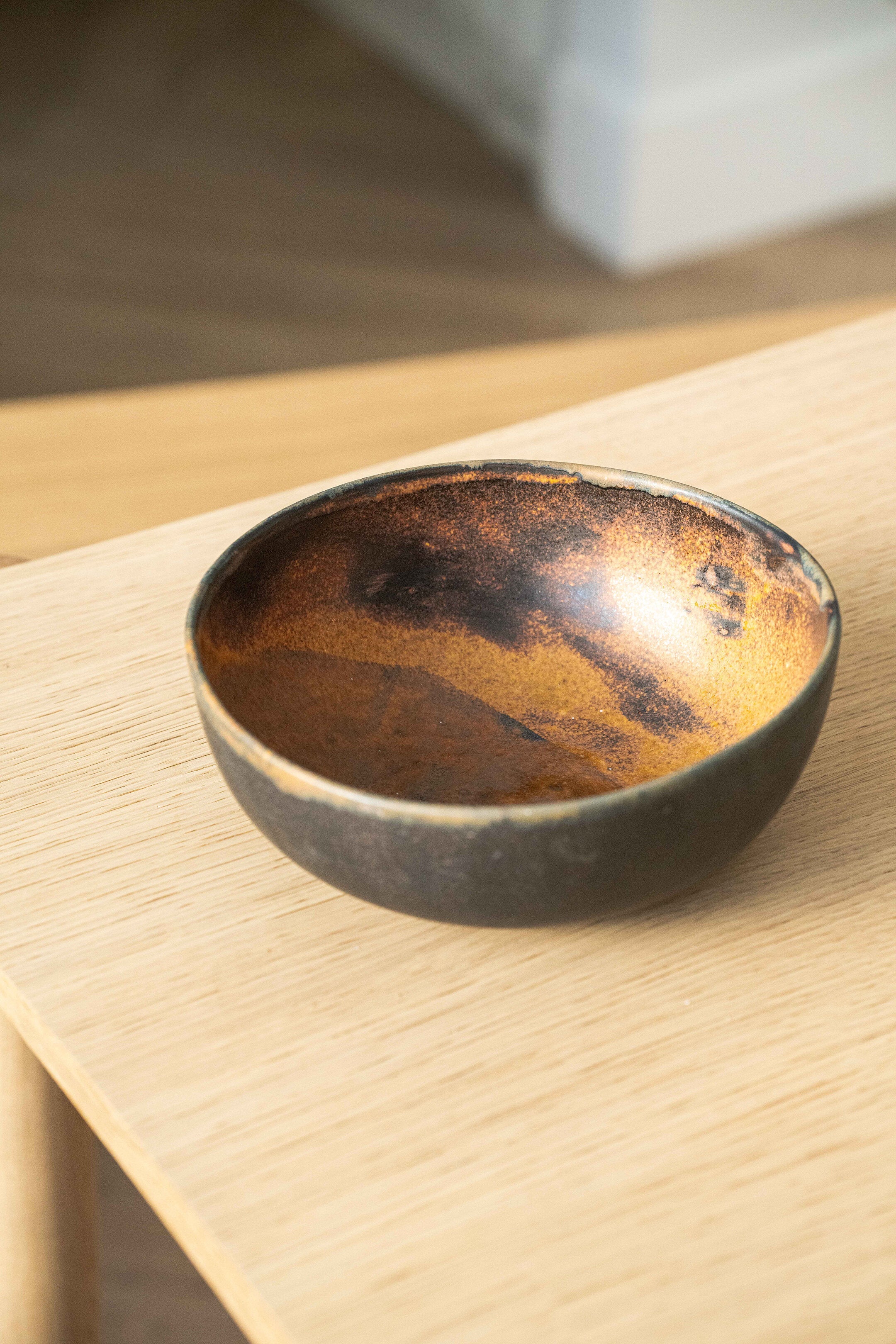 Stoneware Salad Serving Bowl (Rust)