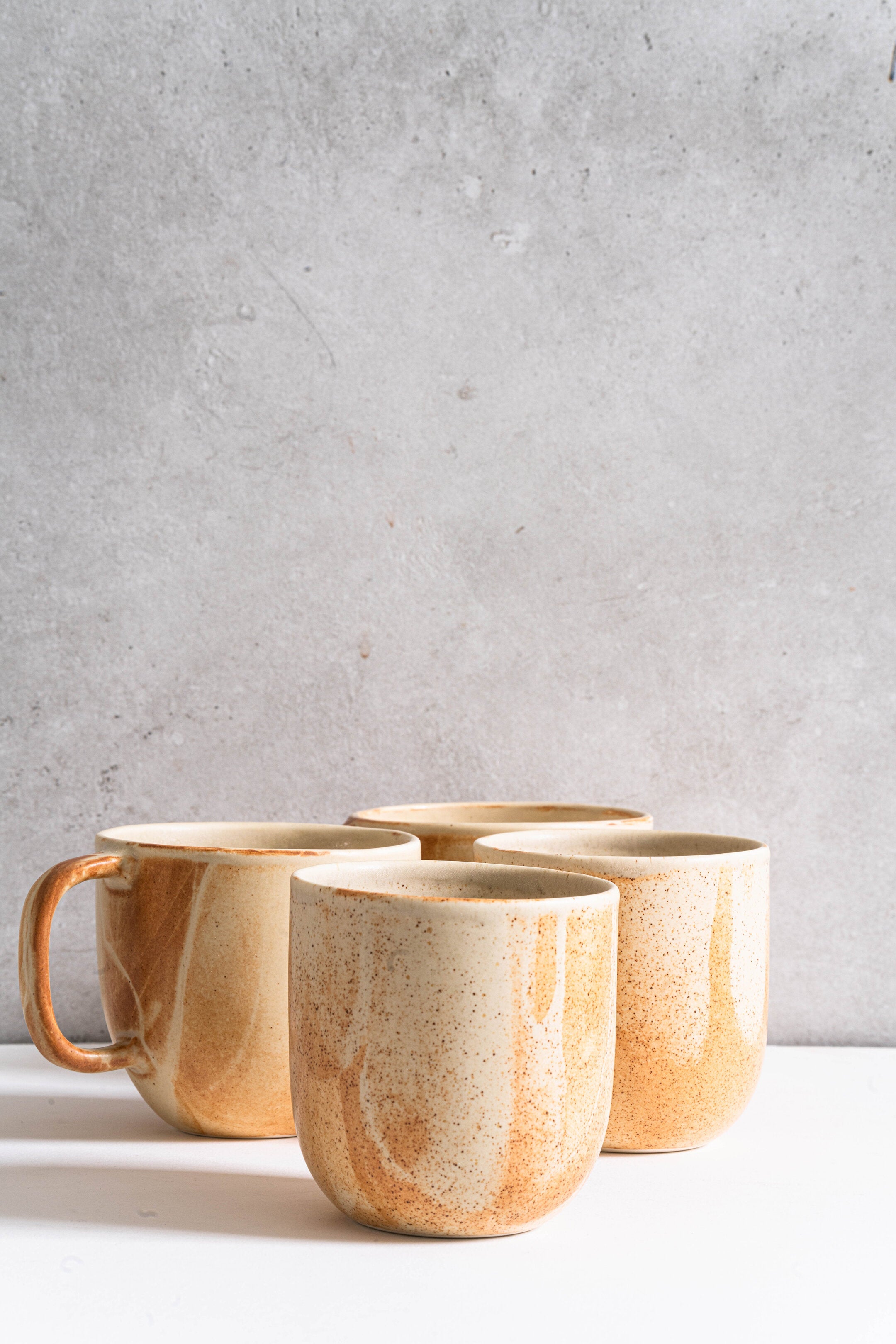 Stoneware Coffee Tumbler (Beige)
