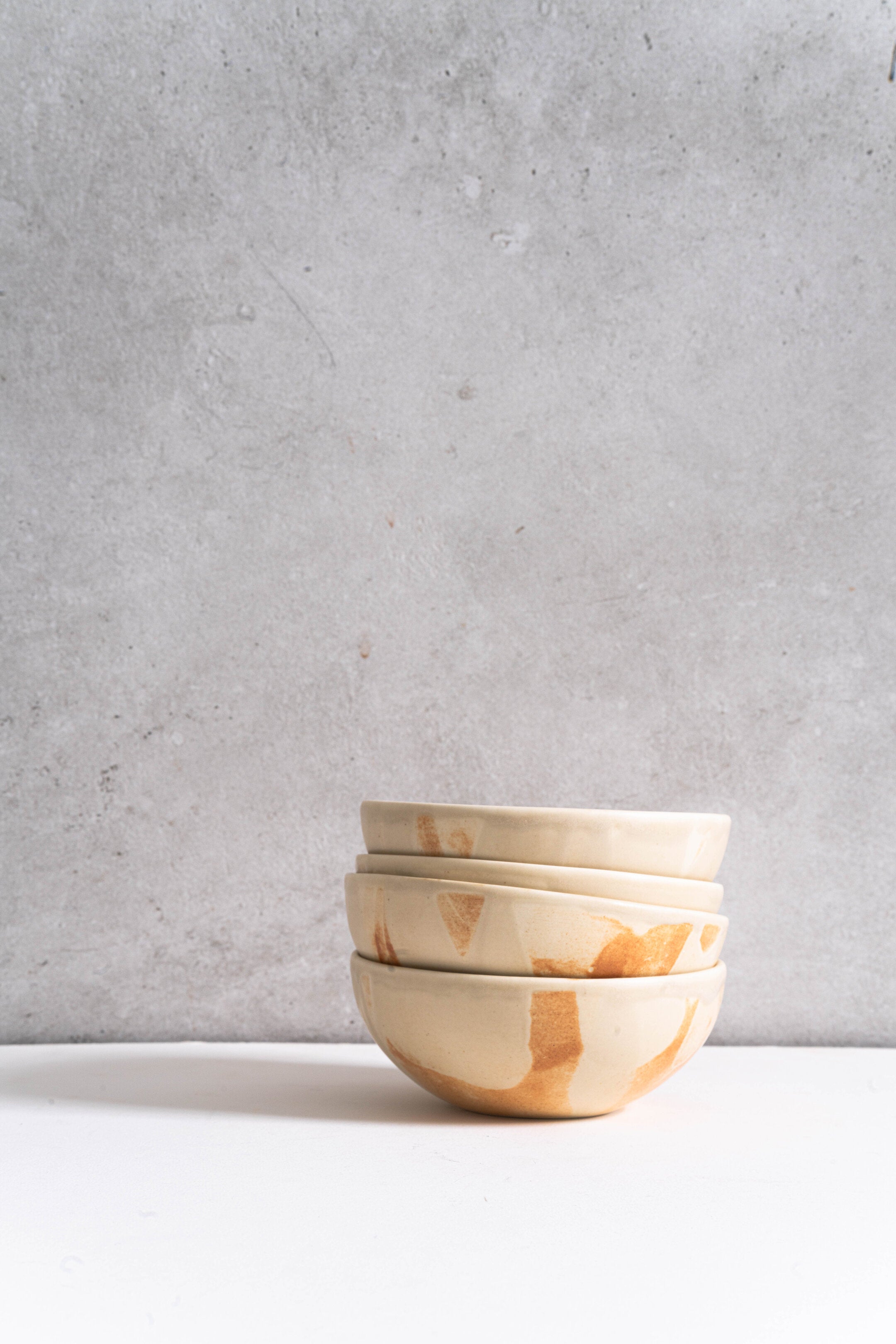 Matte Stoneware Bowl (Beige)