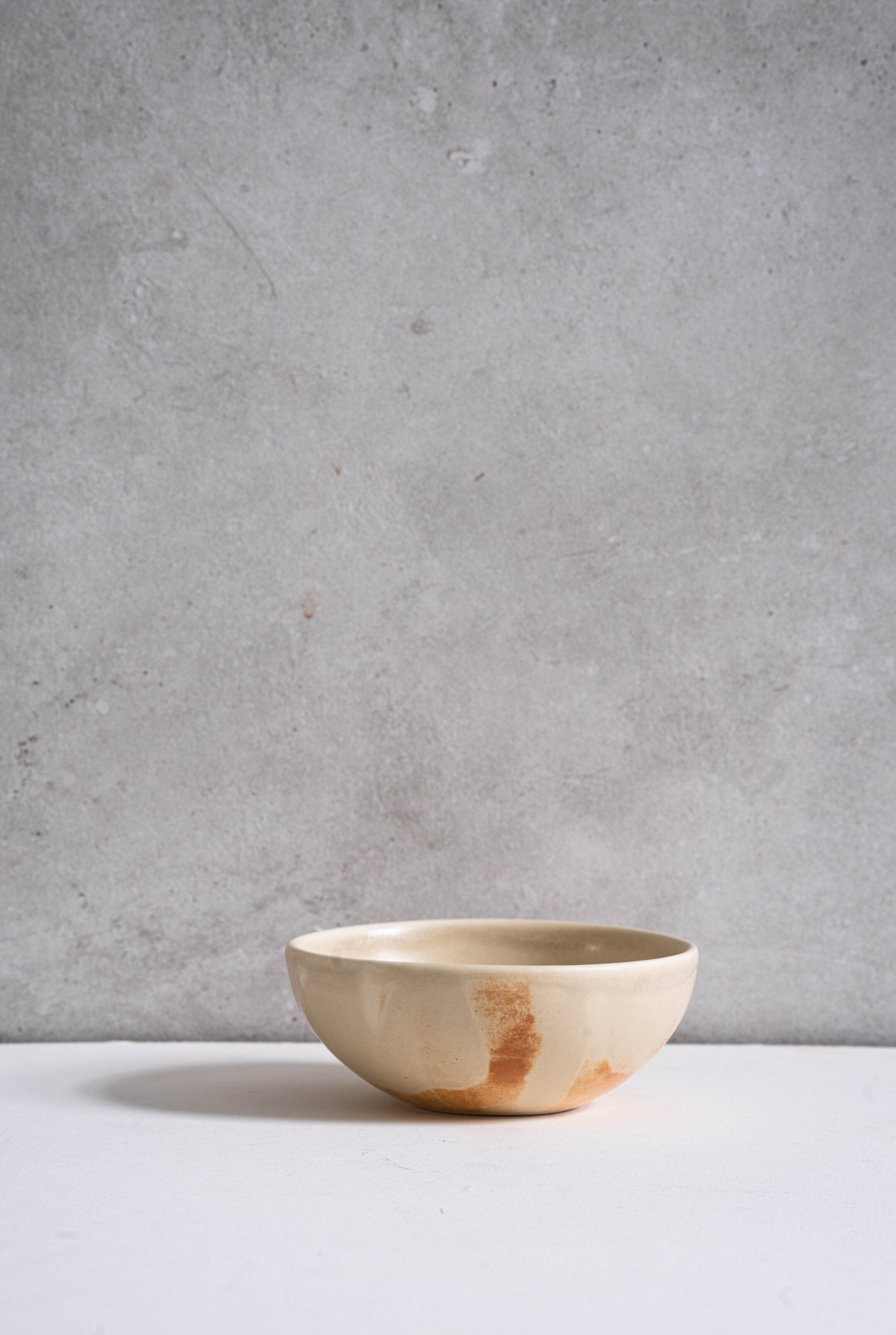 Matte Stoneware Bowl (Beige)