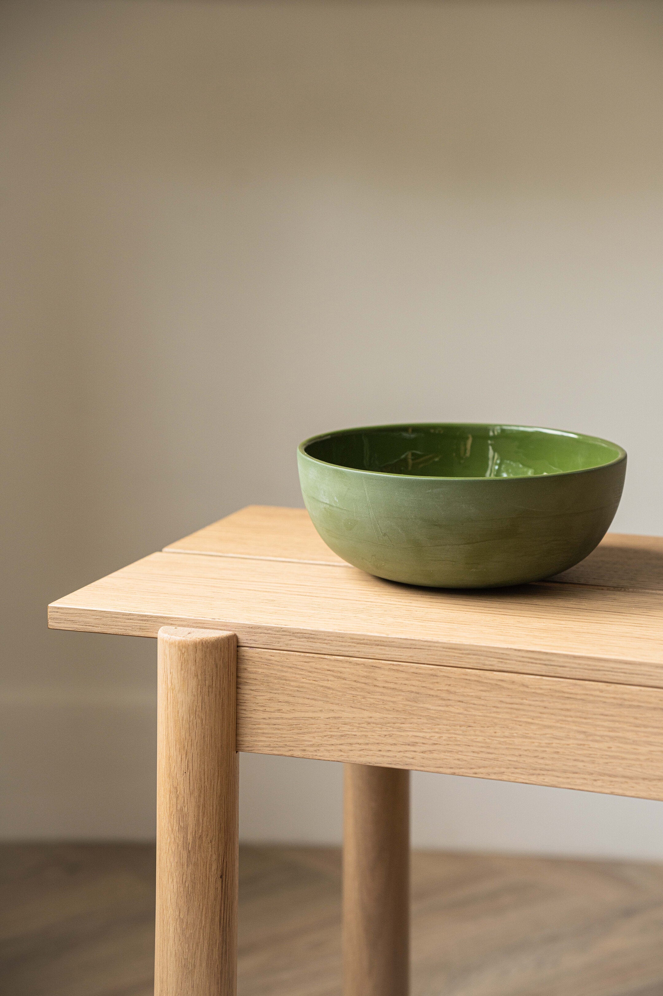 Porcelain Salad Serving Bowl (Green)